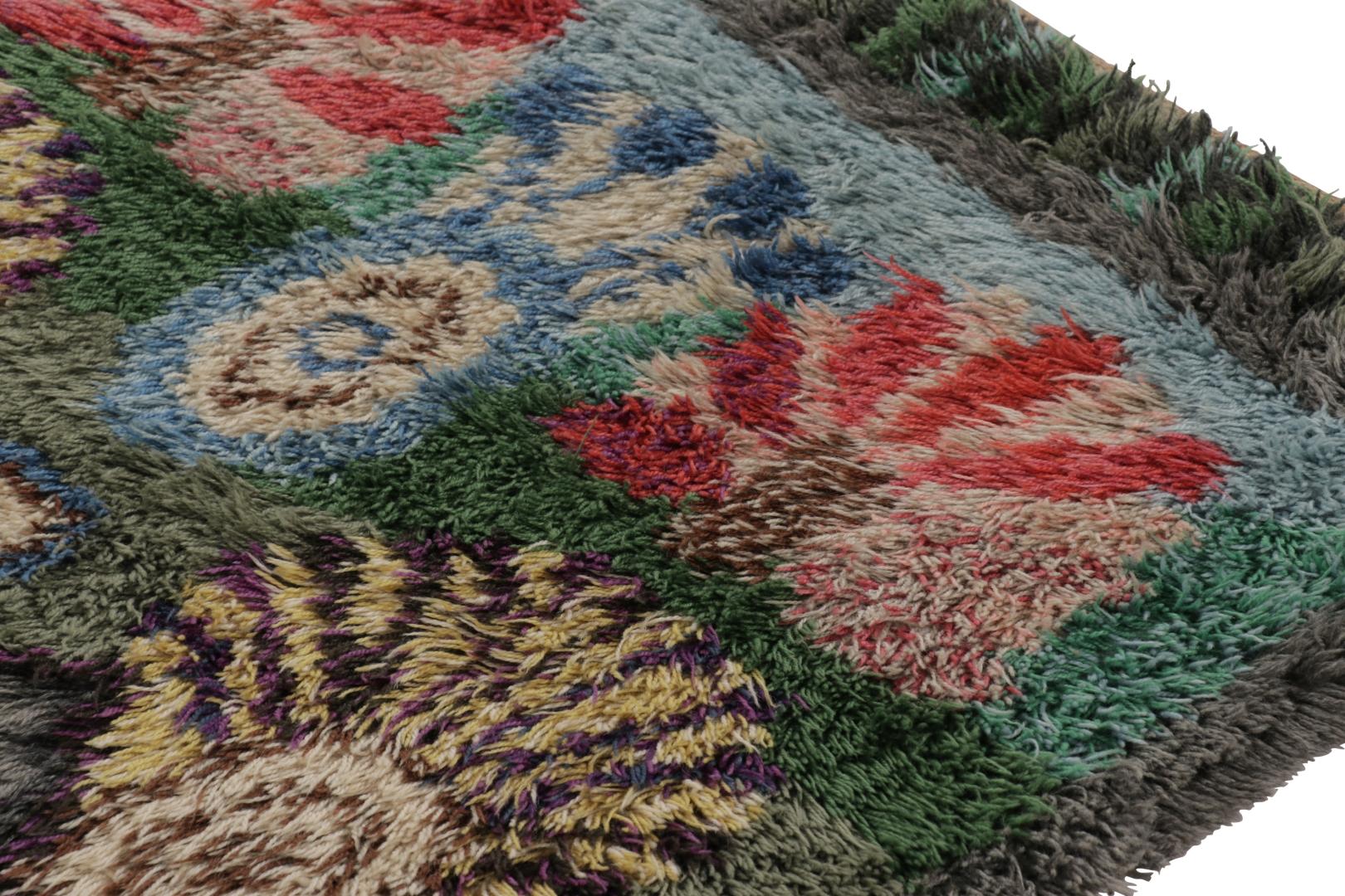 Svedese Tappeto Rya svedese vintage con espressivi medaglioni scandinavi - Rug & Kilim in vendita