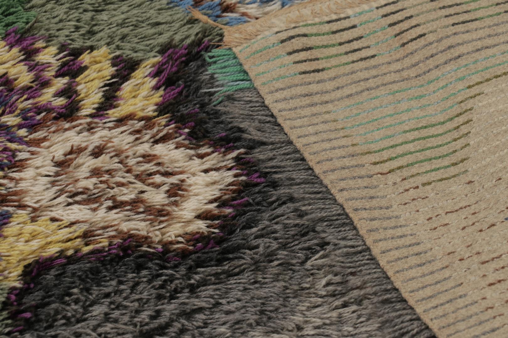 Tappeto Rya svedese vintage con espressivi medaglioni scandinavi - Rug & Kilim In condizioni buone in vendita a Long Island City, NY