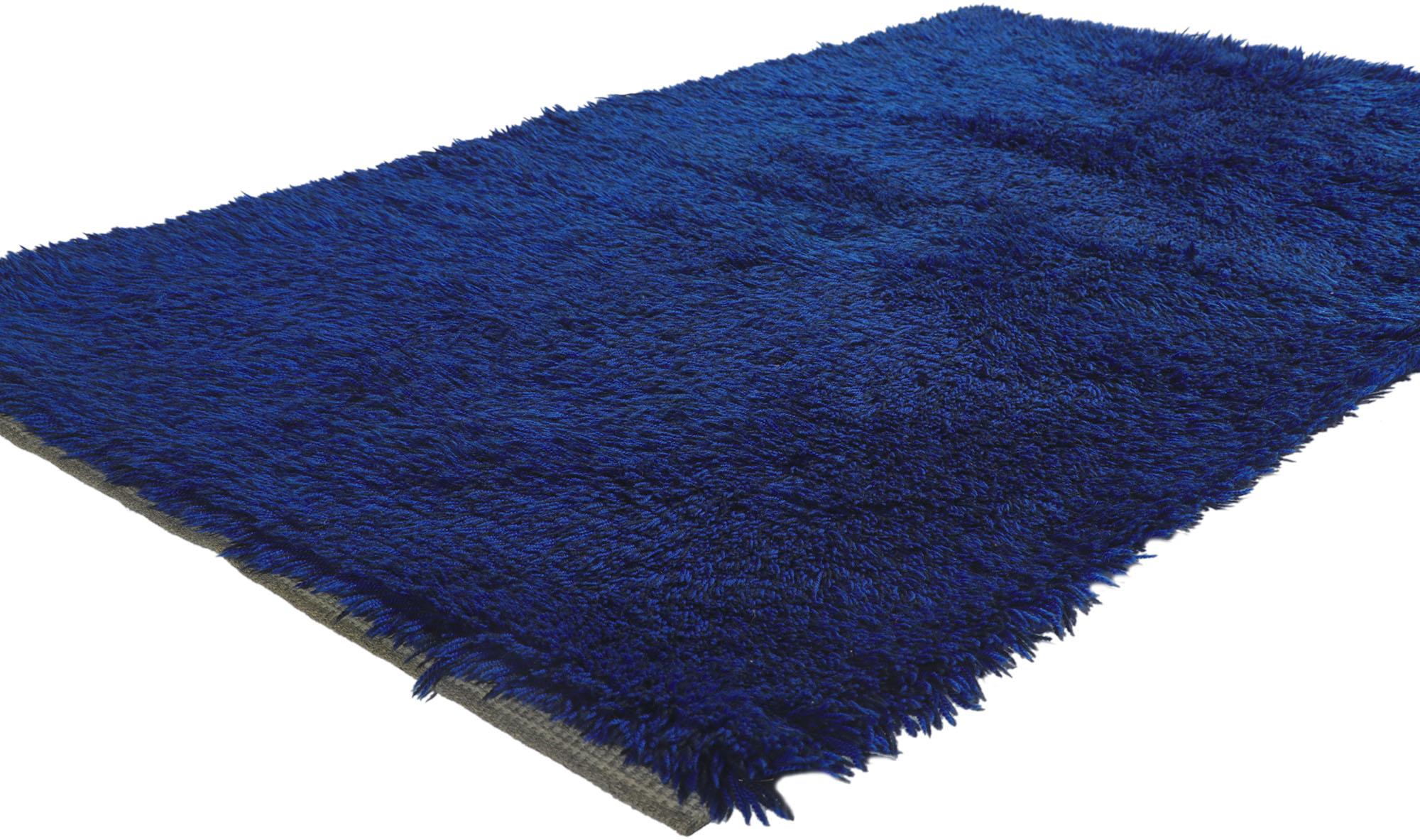 78274 Vintage Swedish Rya Rug with Scandinavian Modern Style 03'09 x 05'07. With its simplicity, plush pile and Scandinavian Modern style, this hand-knotted wool vintage Swedish Ryijy Rya rug is a captivating vision of woven beauty. Imbued with blue