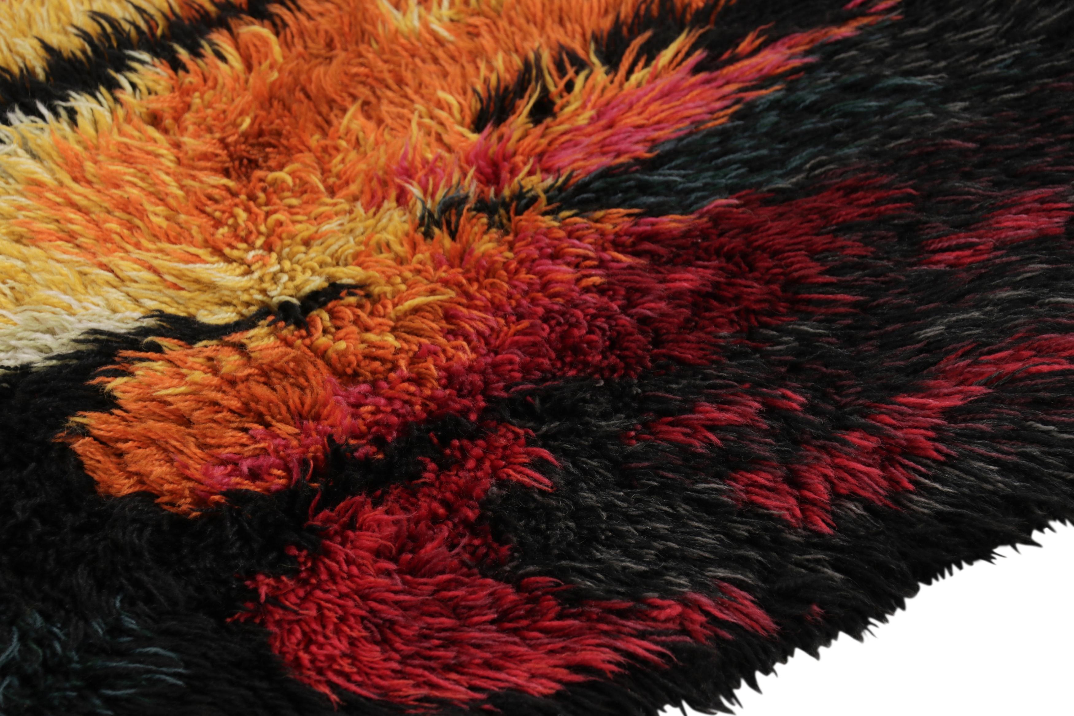 Vintage Swedish Rya Runner, Bunte skandinavische Flammenmuster - Rug & Kilim (Schwedisch) im Angebot