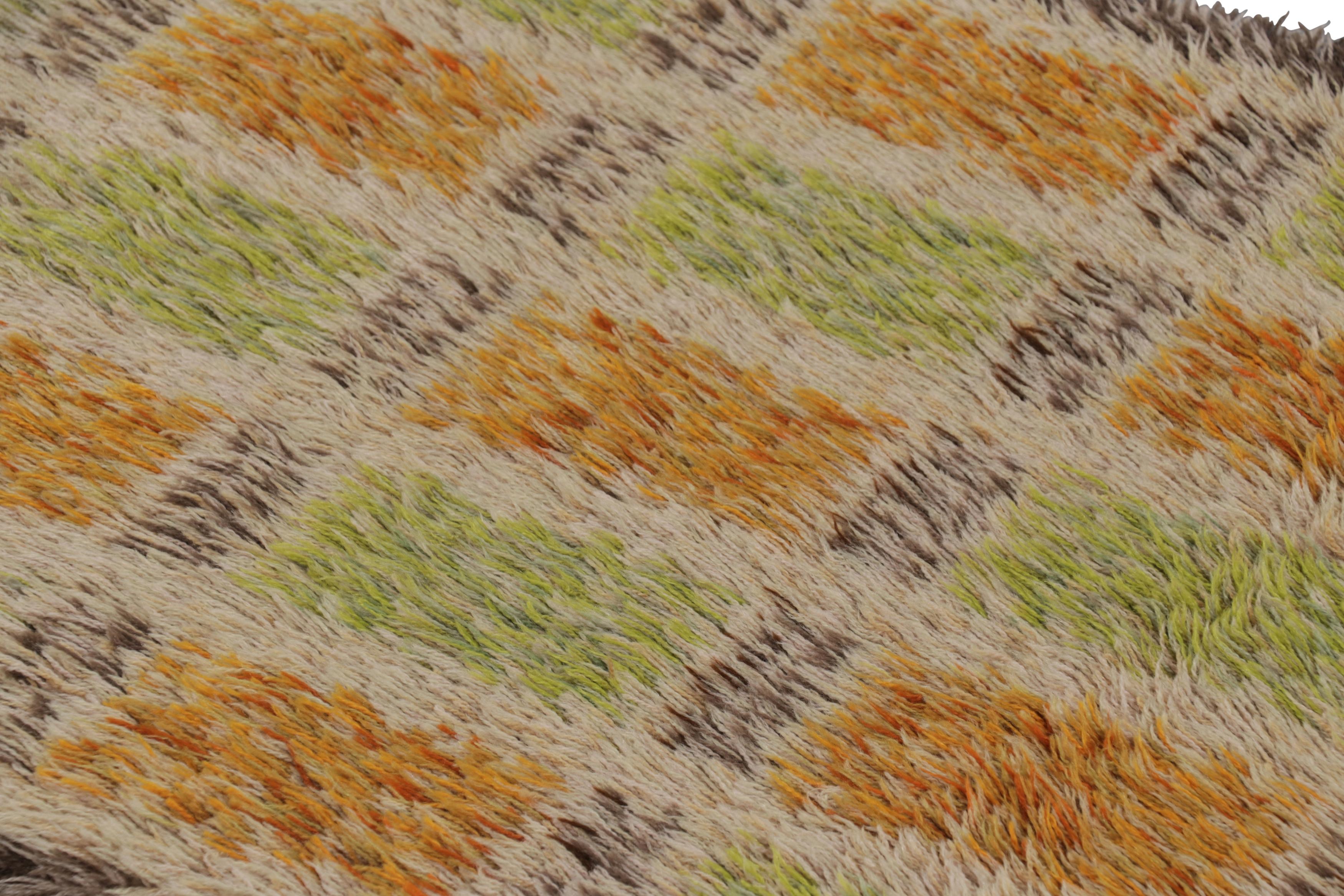 Suédois Vintage Swedish Rya Runner, Scandinavian Rug with Retro Geometry - Rug & Kilim en vente