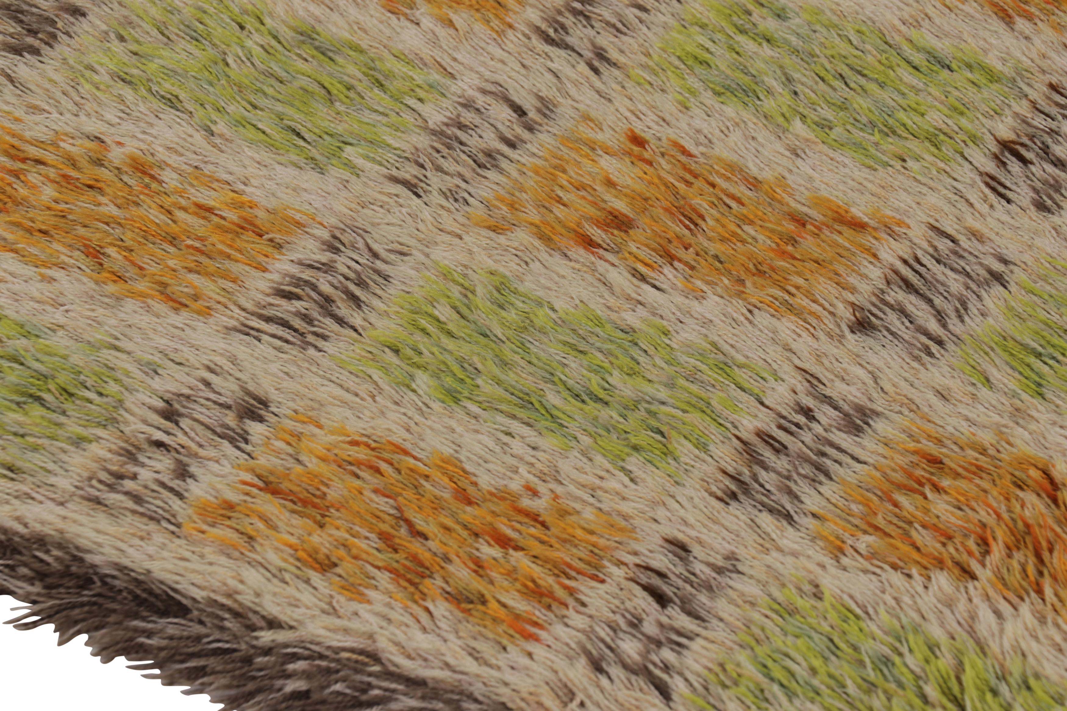 Vintage Swedish Rya Runner, Scandinavian Rug with Retro Geometry - Rug & Kilim Bon état - En vente à Long Island City, NY
