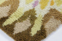 Vintage Swedish Rya Runner with Gold Sunflower Medallion Pattern - Rug & Kilim