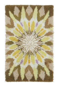 Vintage Swedish Rya Runner with Gold Sunflower Medallion Pattern - Rug & Kilim