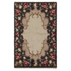 Tappeto scandinavo svedese vintage Rya, con medaglione e bordi floreali - Rug & Kilim