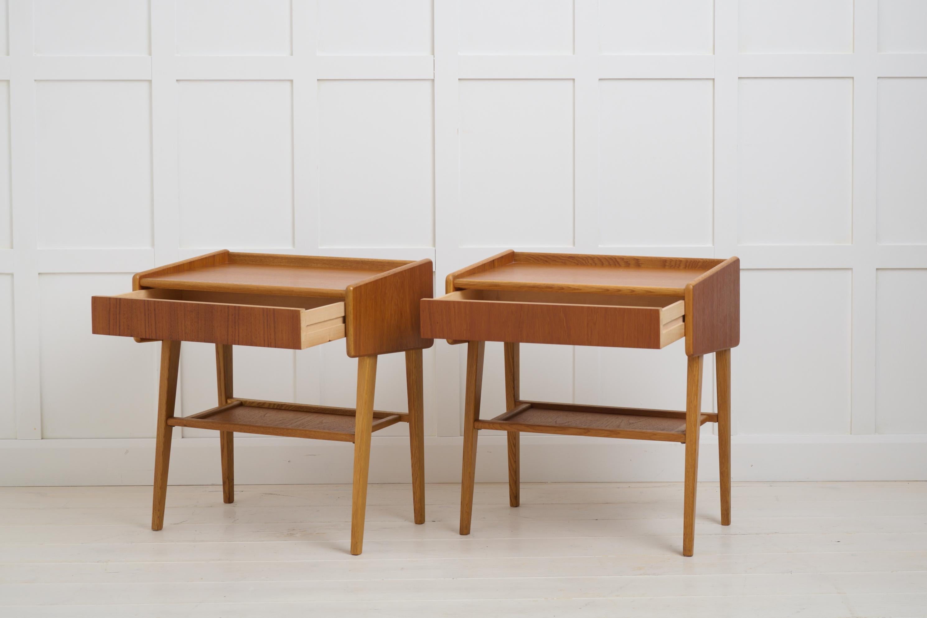 Vintage Swedish Scandinavian Modern Pair of Teak Nightstands with Drawer For Sale 2