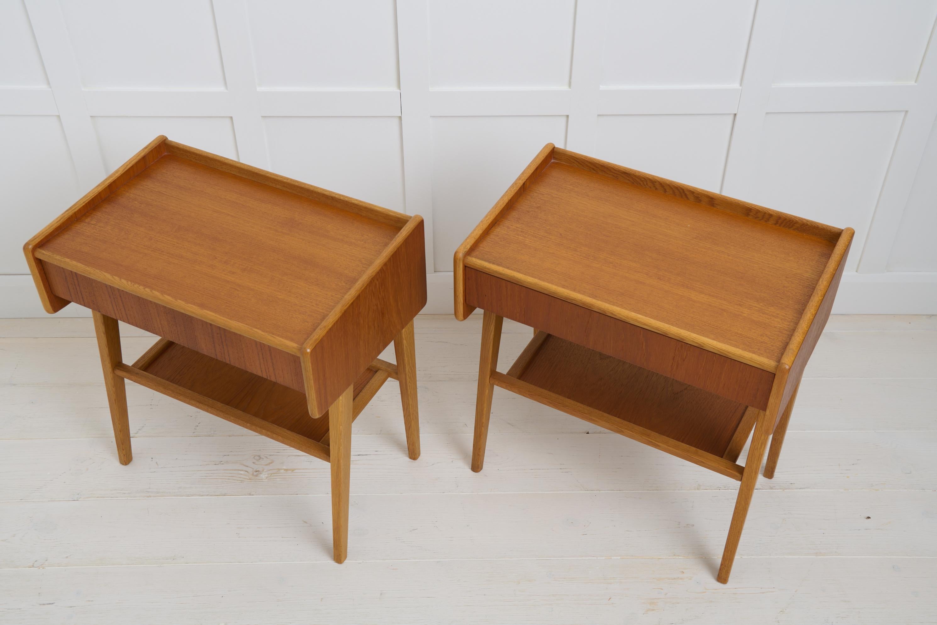 Vintage Swedish Scandinavian Modern Pair of Teak Nightstands with Drawer For Sale 3