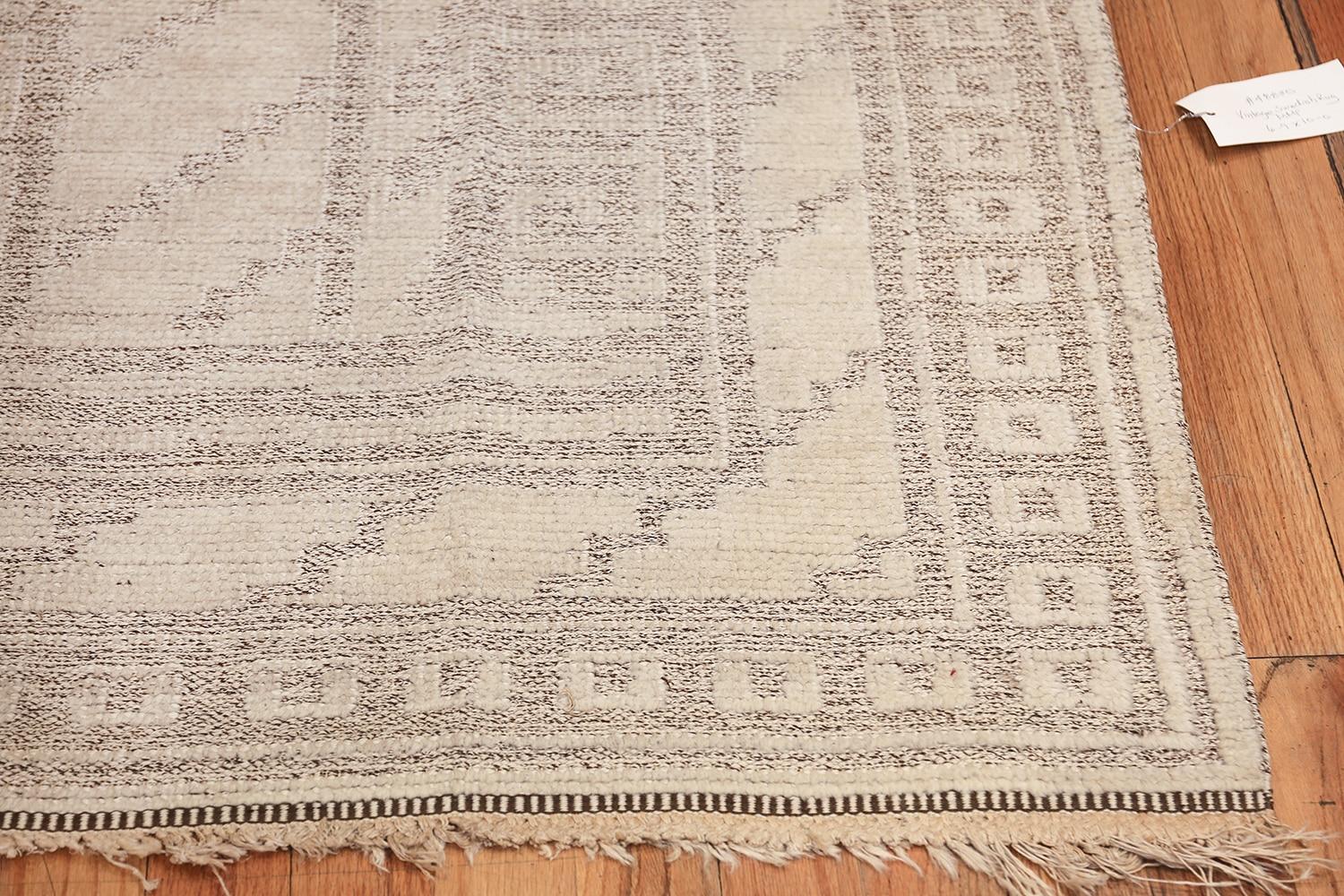 Vintage Mid Century Swedish Scandinavian Rug by Marta Maas, Country of Origin: Sweden, Circa date: 1930’s. Size: 6 ft 9 in x 10 ft (2.06 m x 3.05 m).