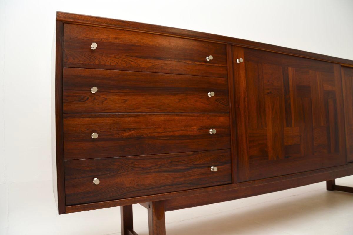 Buffet suédois vintage de Nils Jonsson pour Troeds en vente 1