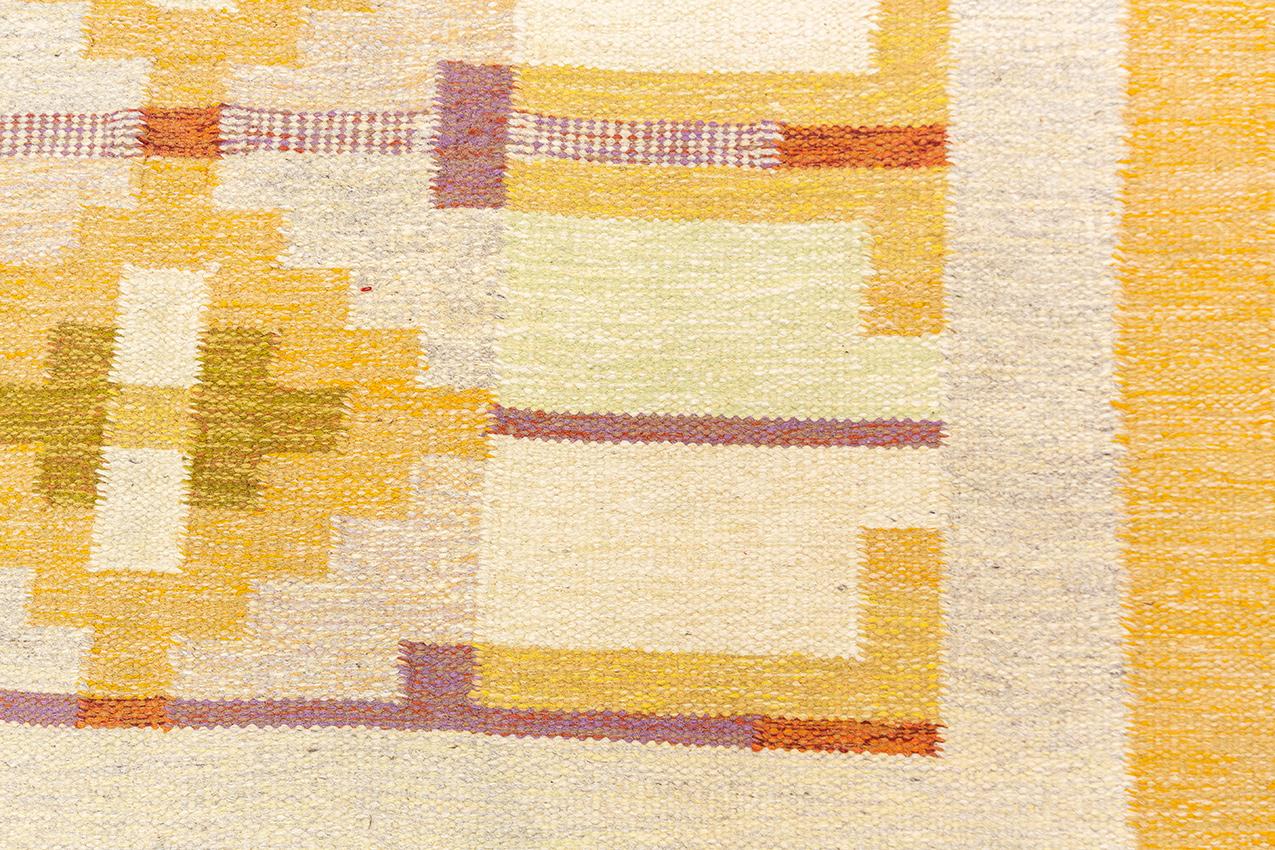Schwedischer Flachgewebe-Teppich, signiert „Karin Jonsson“, 1950-1970 im Zustand „Gut“ im Angebot in Ferrara, IT