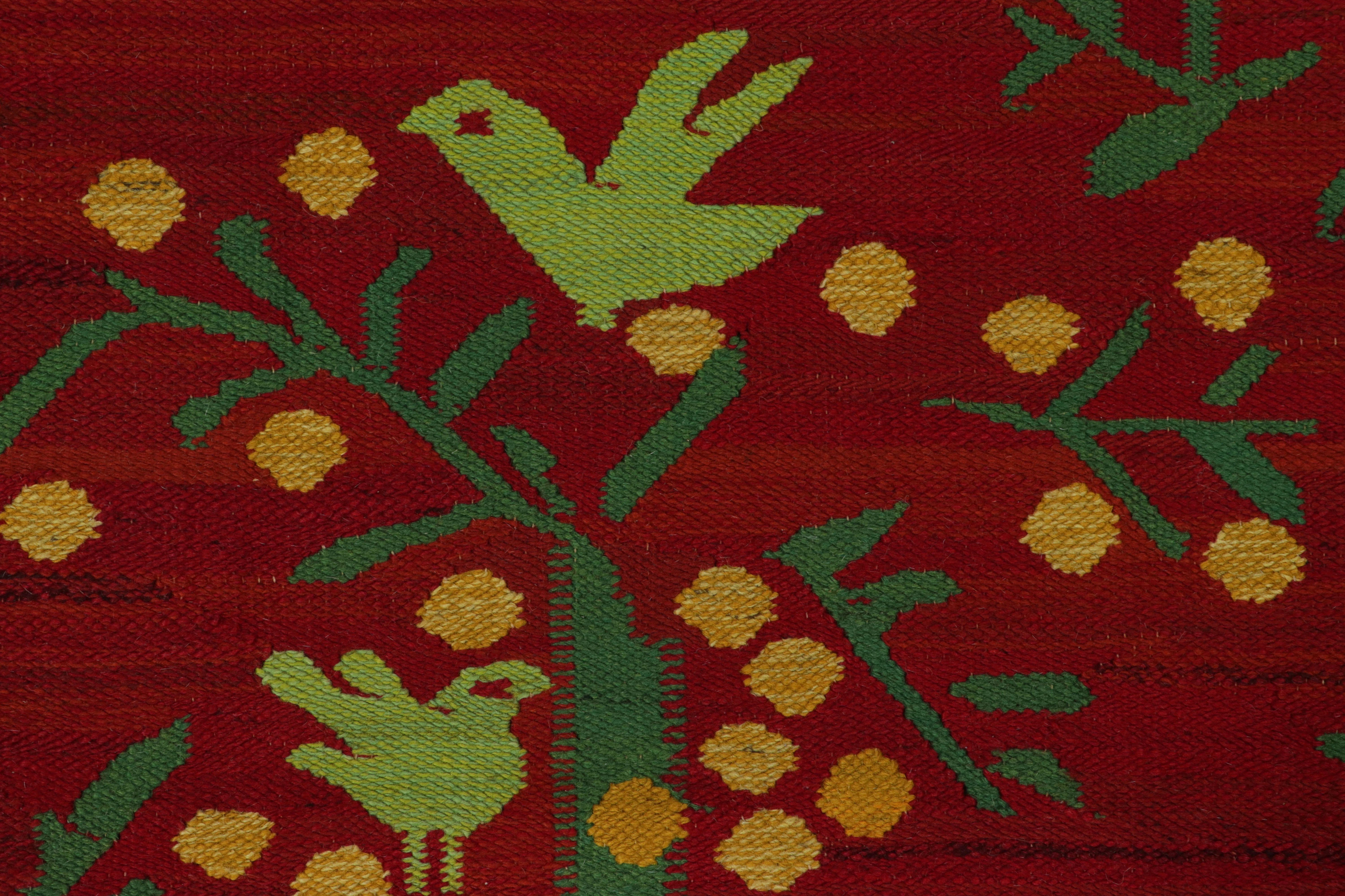 Svedese Tappeto quadrato svedese vintage, scandinavo a trama piatta con uccelli - Rug & Kilim in vendita
