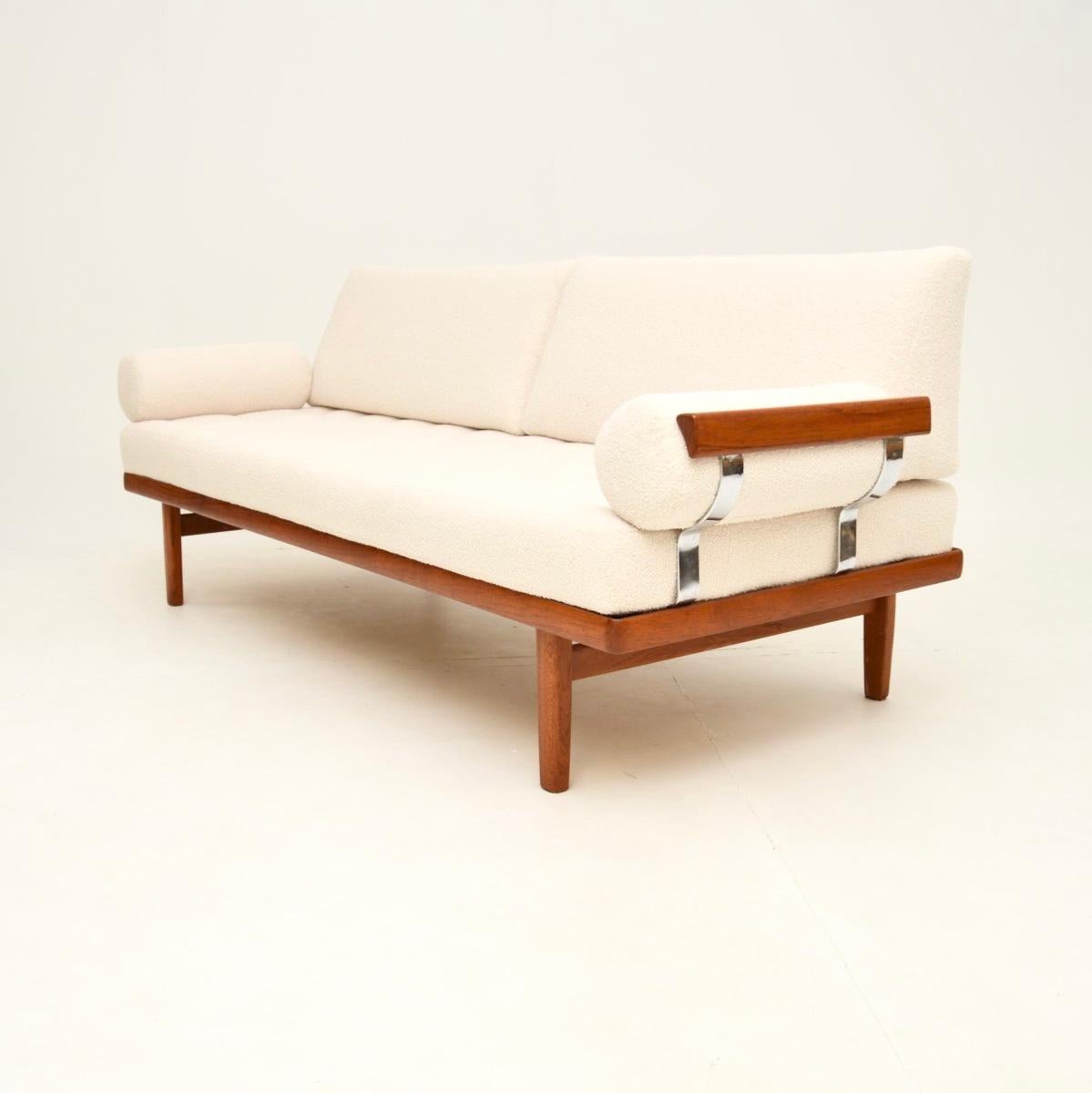 Mid-Century Modern Vintage Swedish Teak Sofa / Day Bed