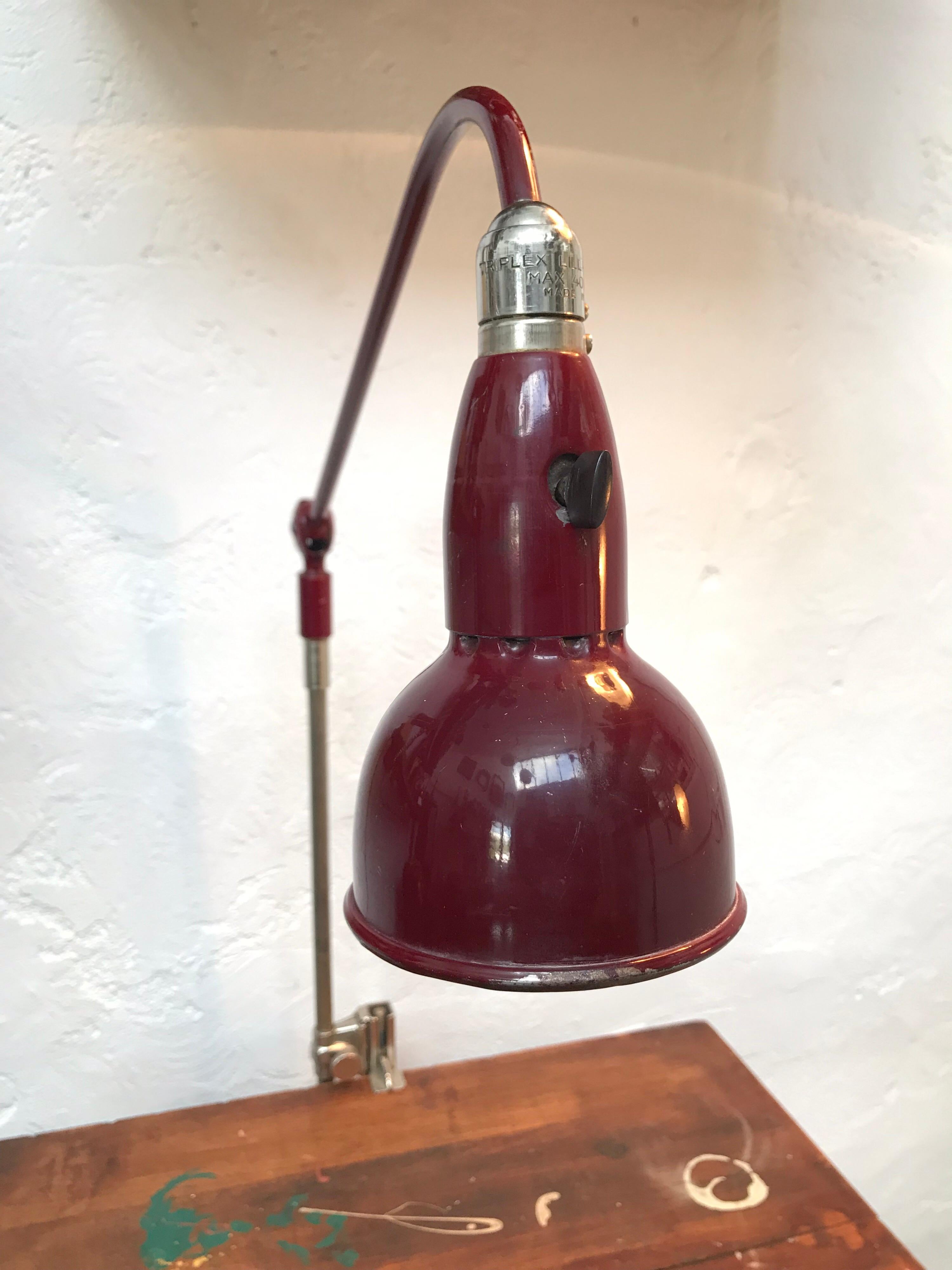 Vintage Triplex “lill pendel” table lamp made by ASEA of Sweden in the 1950s.
This is a rare model in great vintage condition
New wiring and ready to use.
 