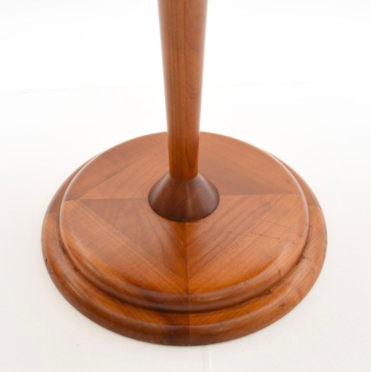 Table basse vintage suédoise en noyer Bon état - En vente à London, GB