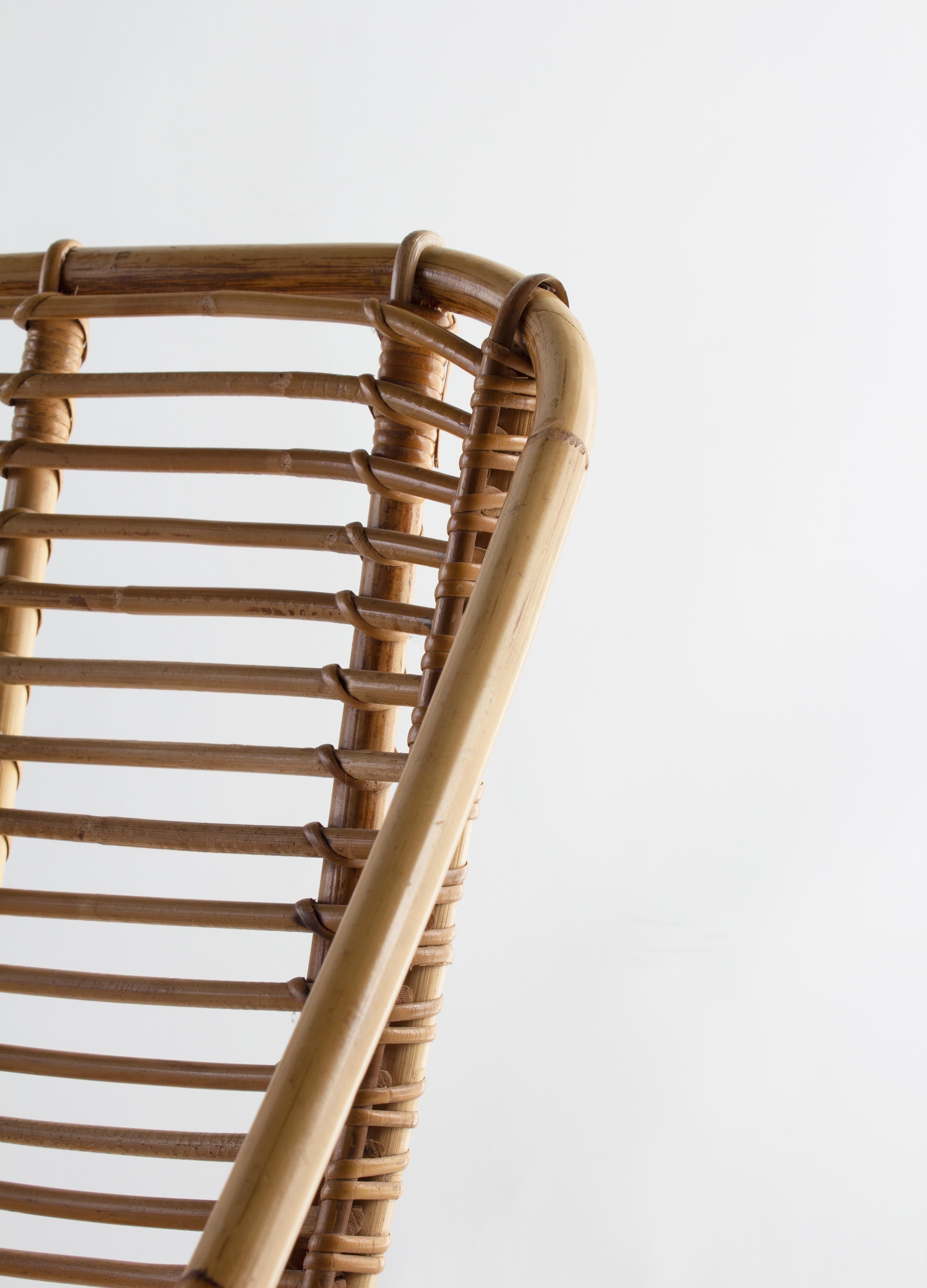Vintage Swedish Woven Club Chair In Excellent Condition For Sale In Dallas, TX