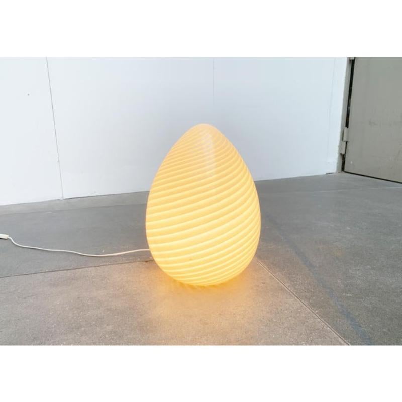 Lampada da terra a uovo in vetro di Murano a vortice vintage di Vetri Murano in vendita 5