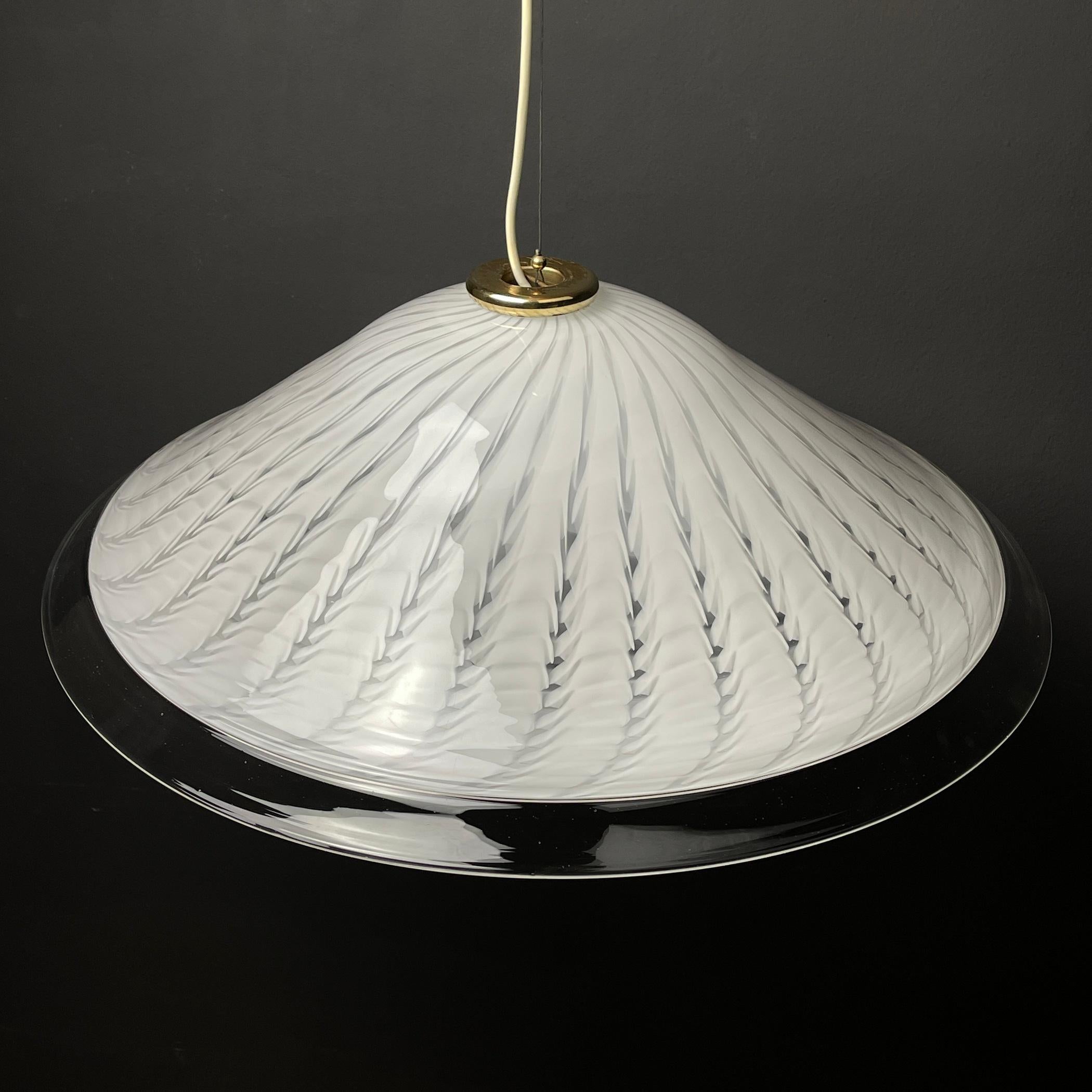 Vintage Swirl Murano Glass Pendant Lamp, Italy, 1970s In Good Condition For Sale In Miklavž Pri Taboru, SI