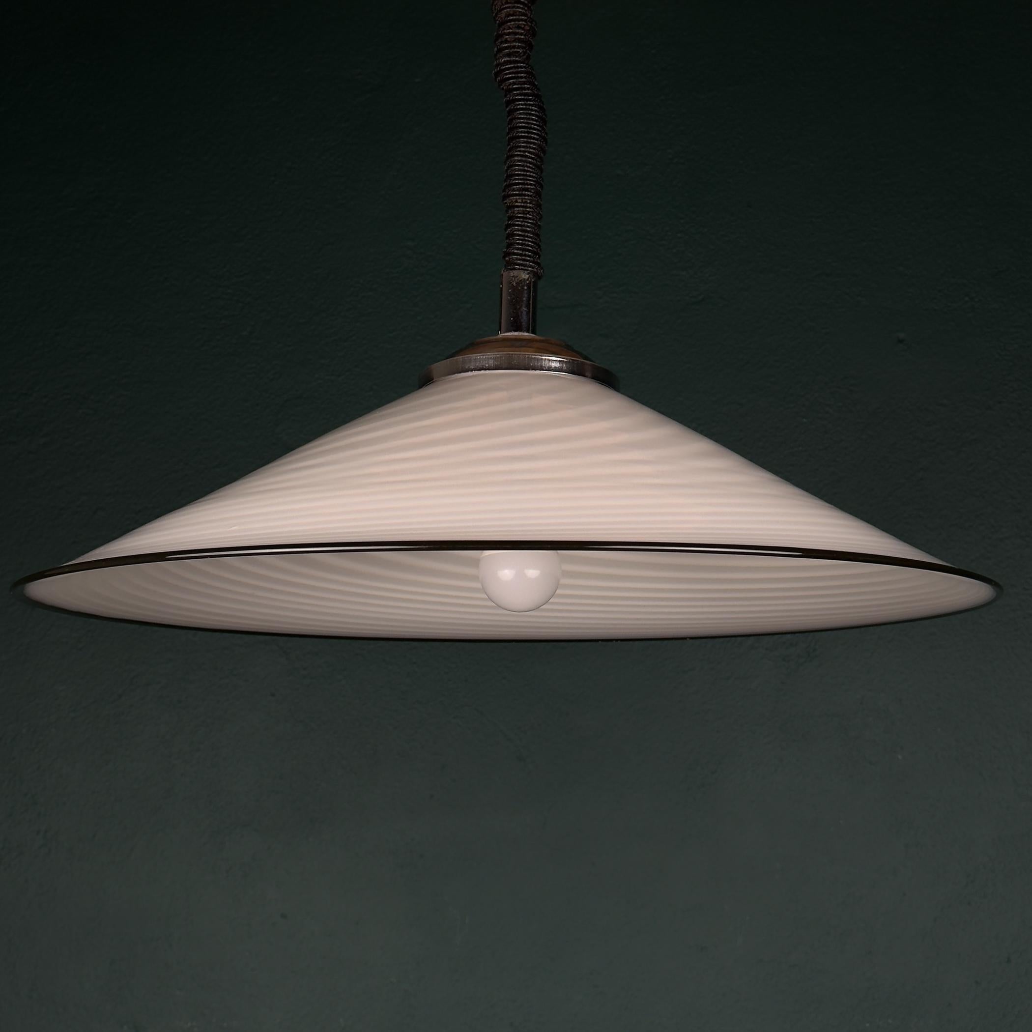 Lámpara colgante Vintage Swirl de cristal de Murano, Italia Años 70 en venta 1