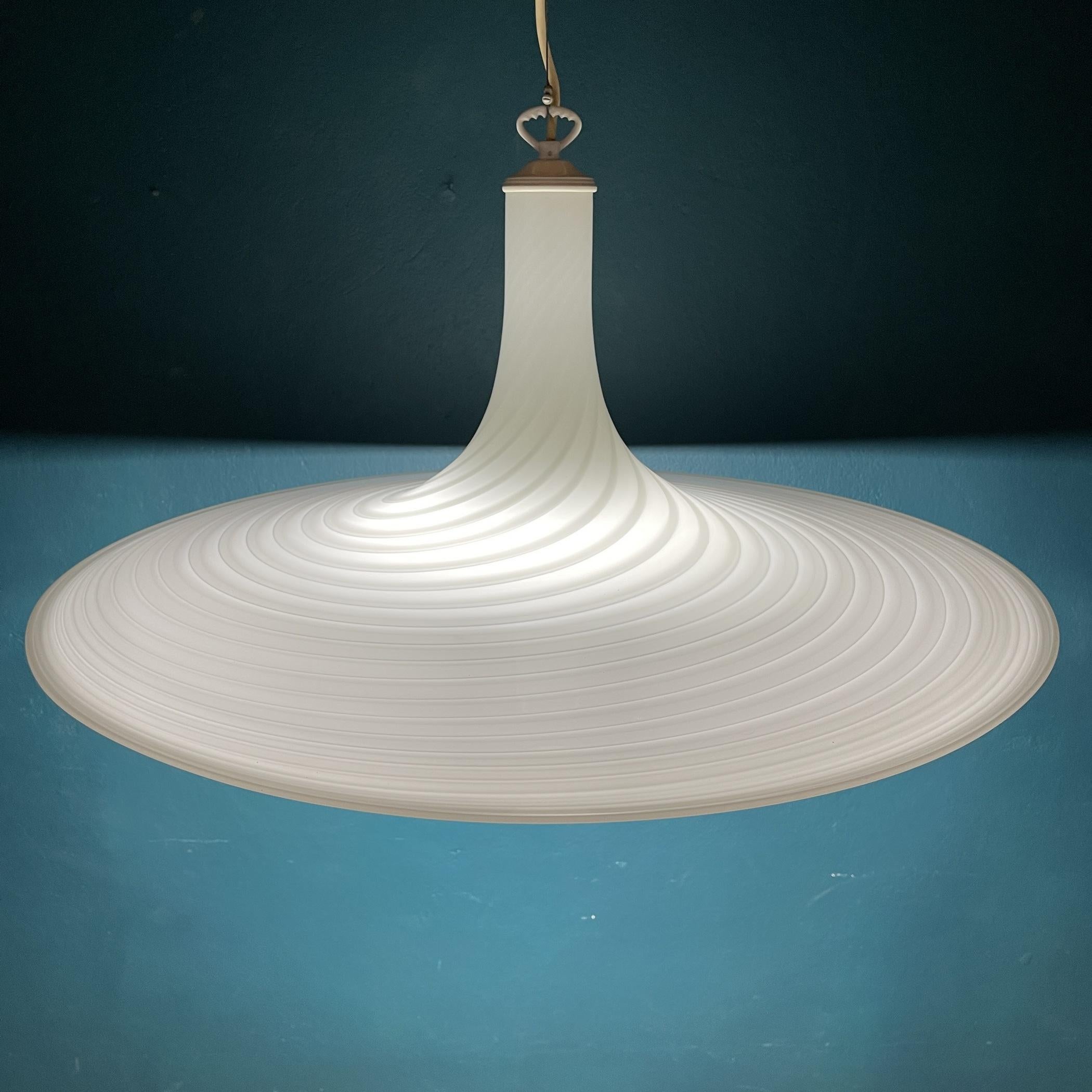 Vintage Swirl Murano Glass Pendant Lamp Vetri Murano Italy 1970s In Good Condition In Miklavž Pri Taboru, SI