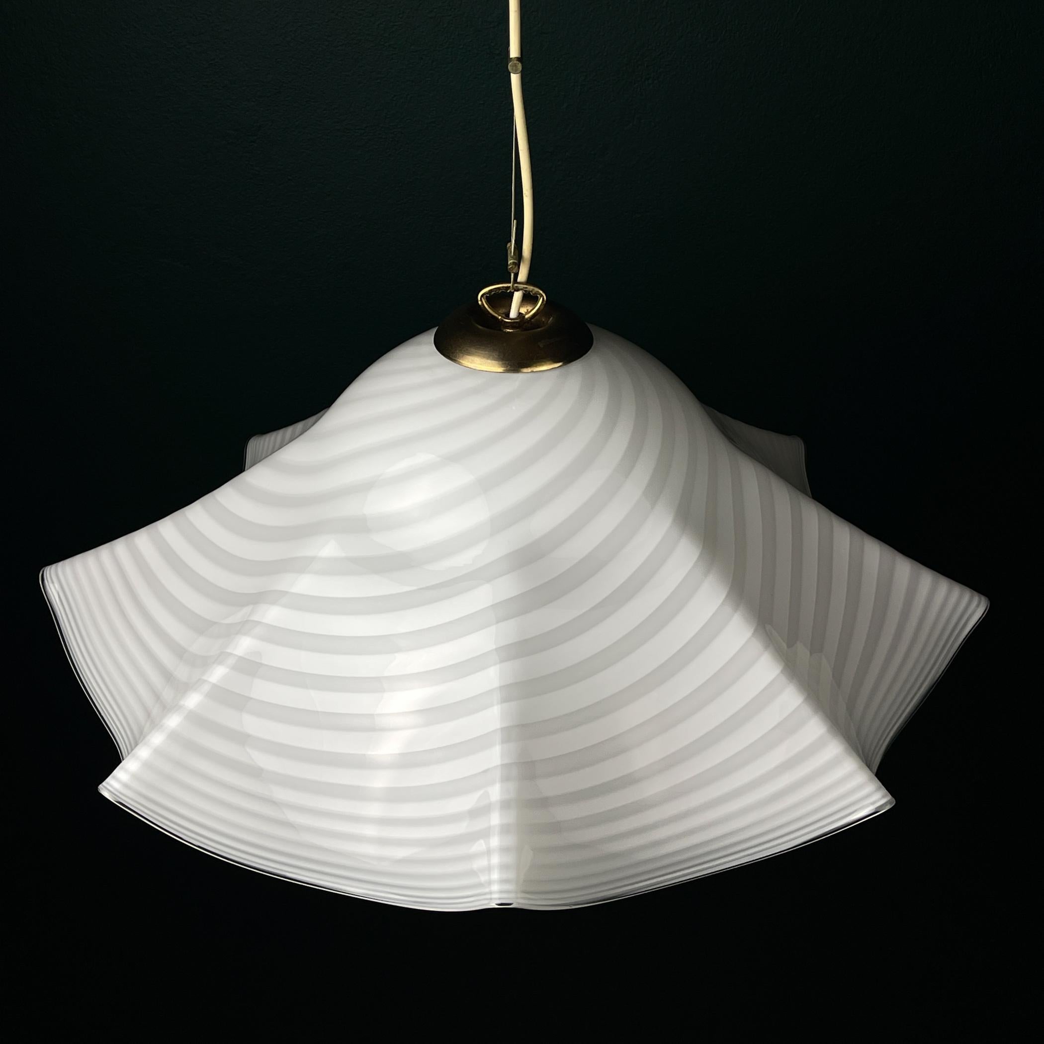 Vintage swirl white Murano glass pendant lamp, Italy 1970s For Sale 3