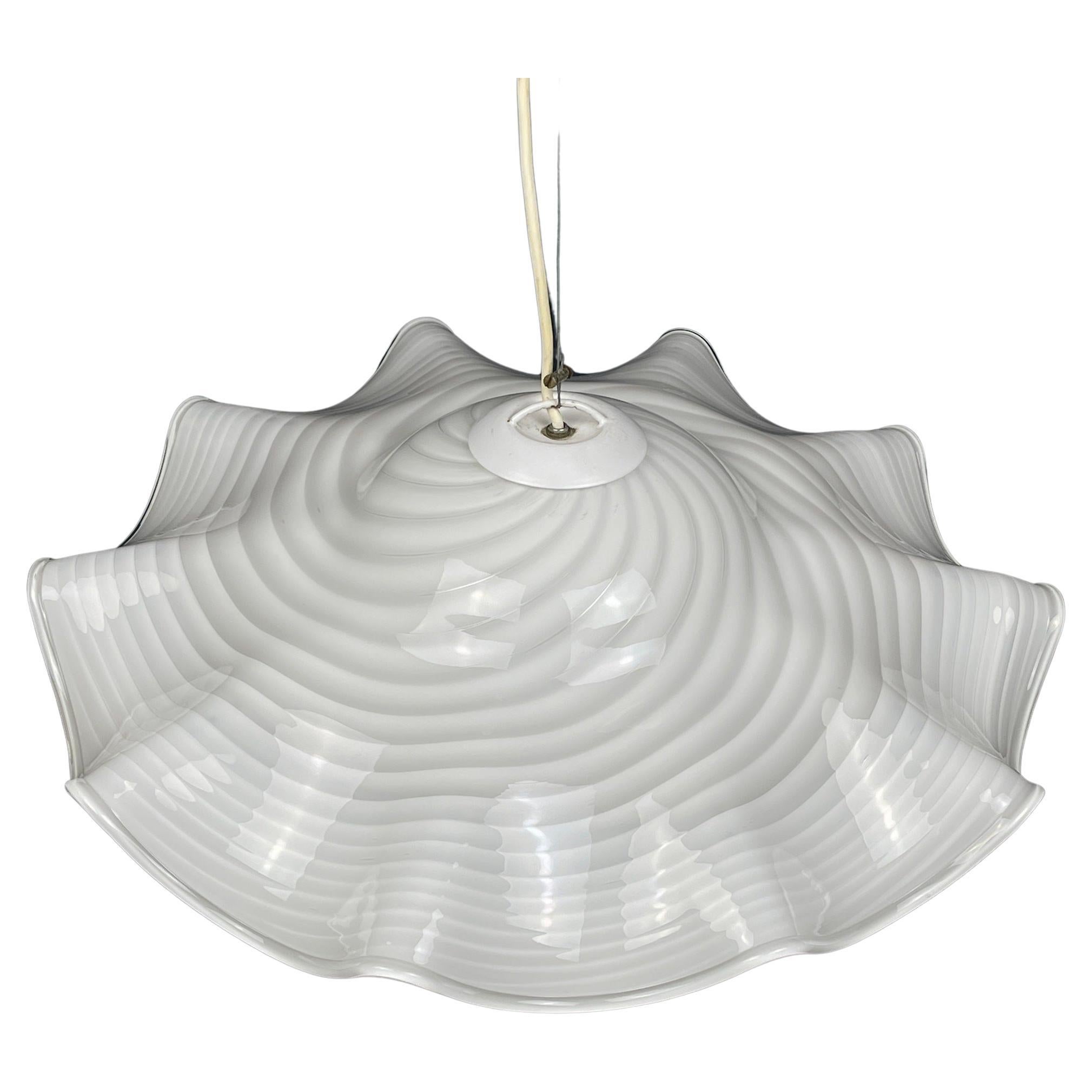 Lampe suspendue vintage en verre murano blanc tourbillonnant Italie années 1970 