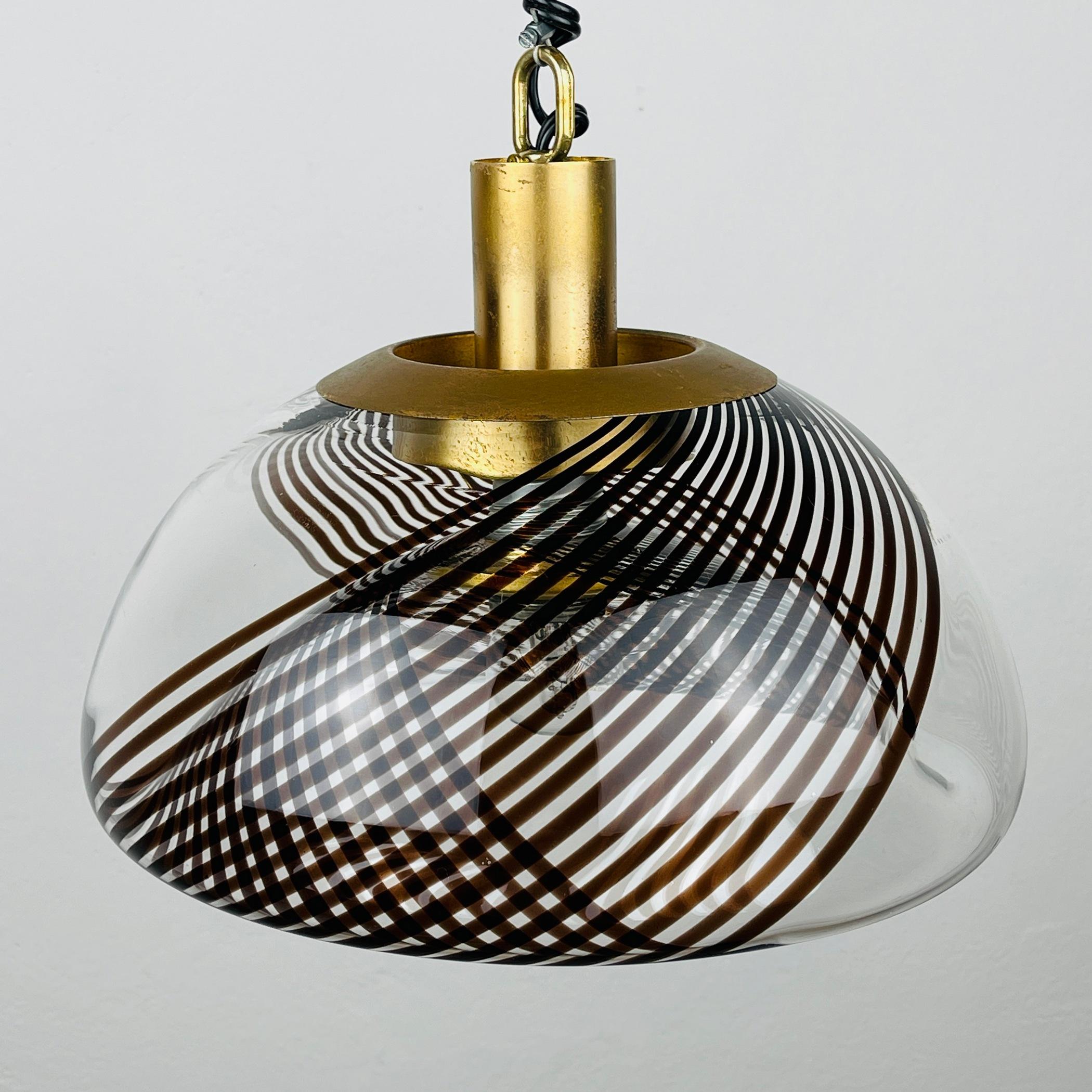 Vintage swirled murano glass pendant lamp style of Lino Tagliapietra Italy 1980s In Good Condition In Miklavž Pri Taboru, SI
