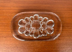 Plato suizo vintage de cristal artístico para mantequilla o queso de Glasi Hergiswil, años 70