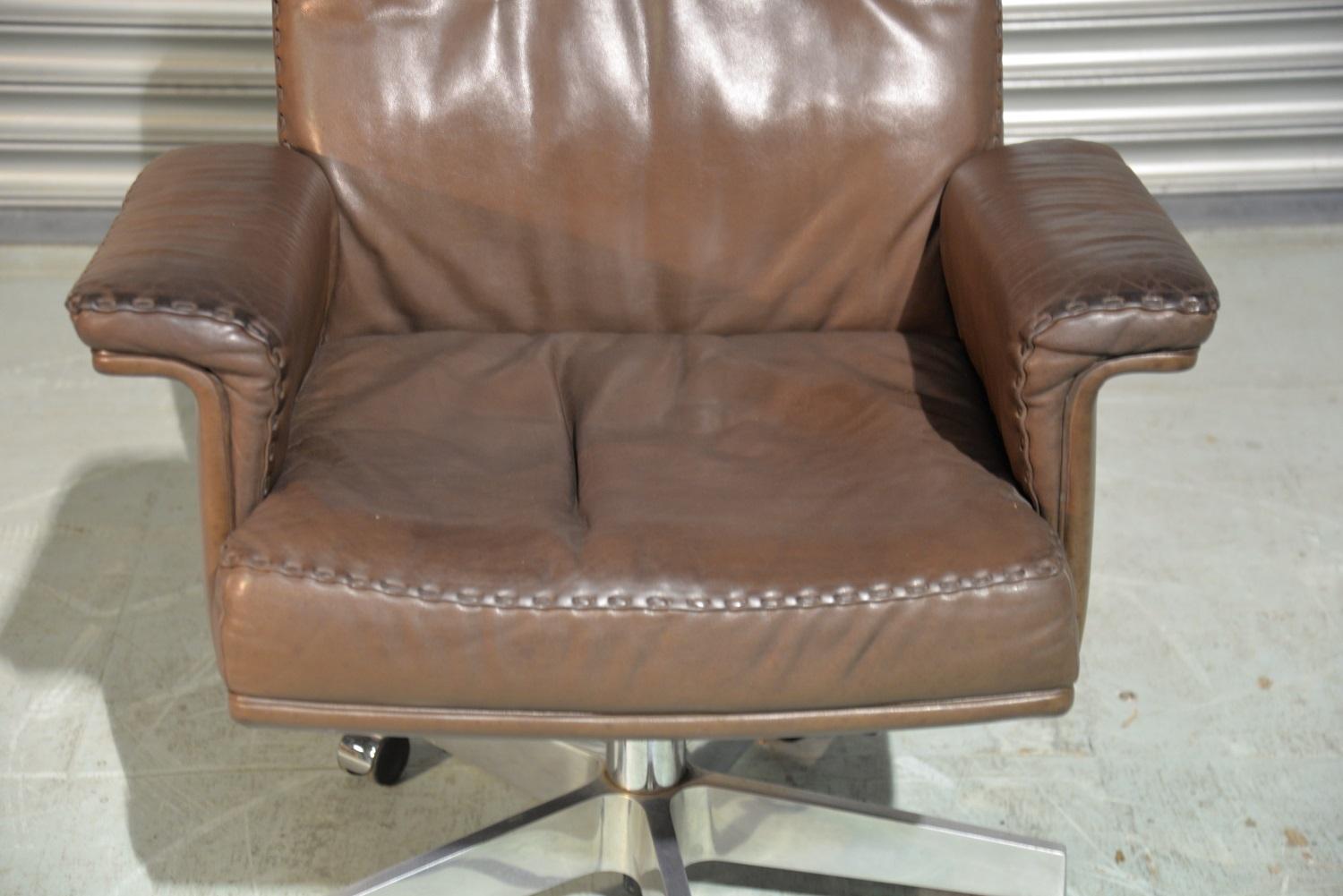 Vintage De Sede DS 35 Executive Swivel Armchair on Castors, Switzerland 1960s 3