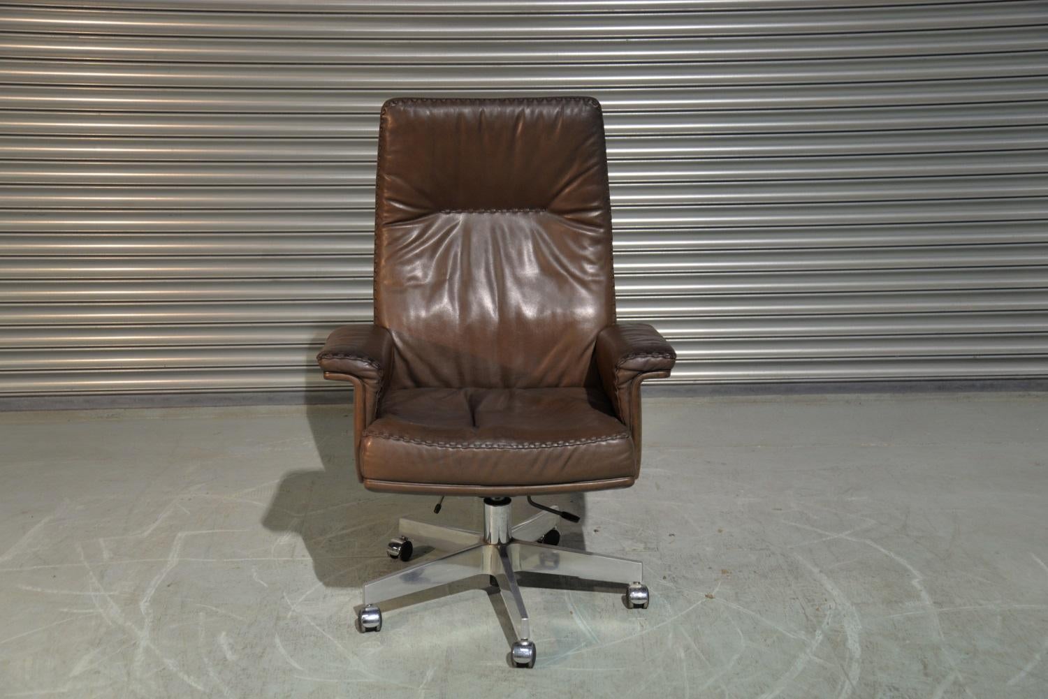 Vintage De Sede DS 35 Executive Swivel Armchair on Castors, Switzerland 1960s 1