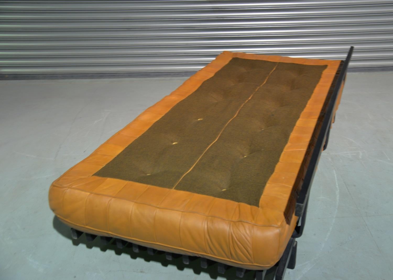 Vintage de Sede DS 80 Patchwork Leather Daybed, Switzerland 1960s For Sale 7