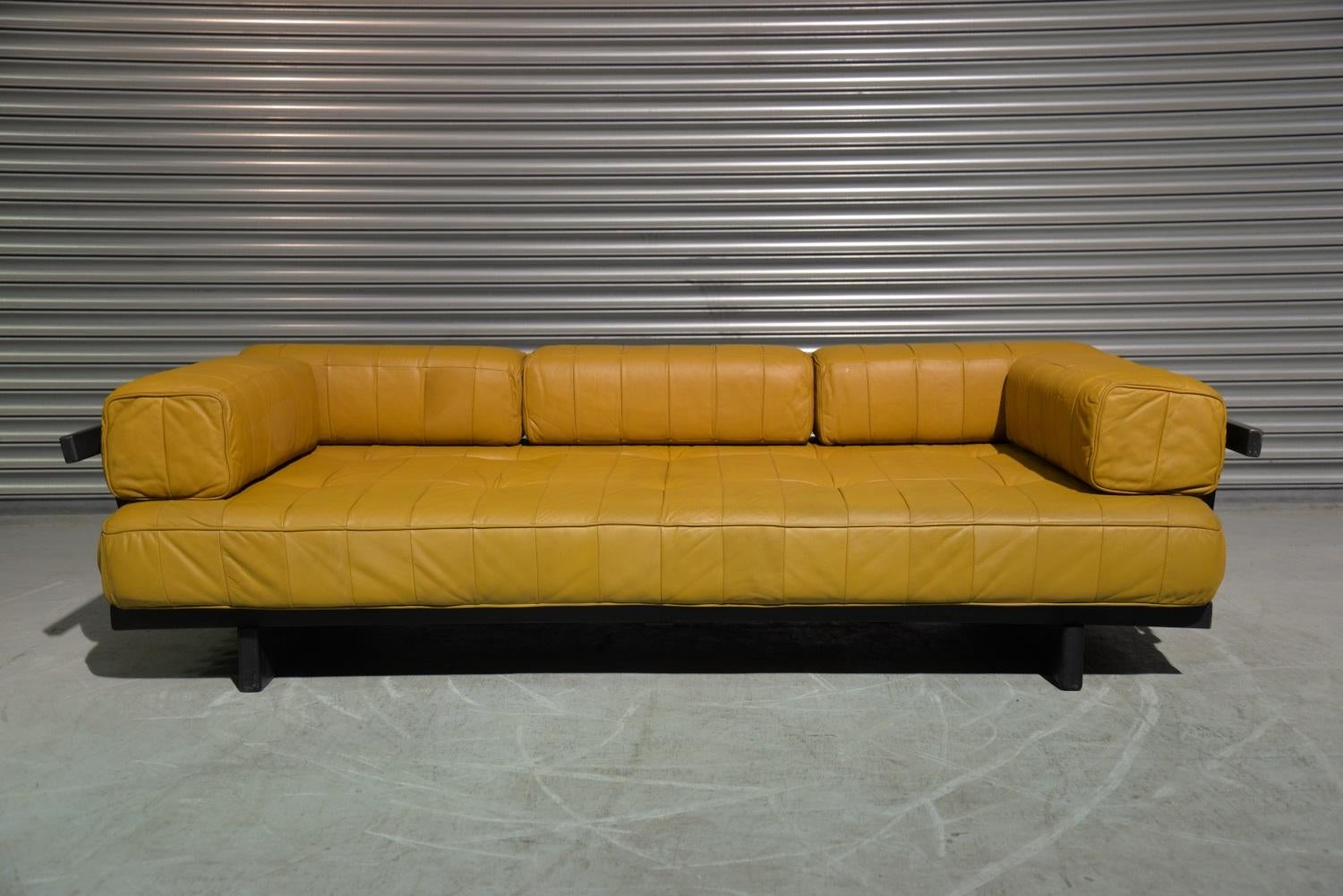 Discounted airfreight for our US and International Customers ( from 2 weeks door to door)

We are delighted to bring to you an extremely rare De Sede DS 80 patchwork leather daybed with full set of bolster patchwork cushions. Built in the 1960s to