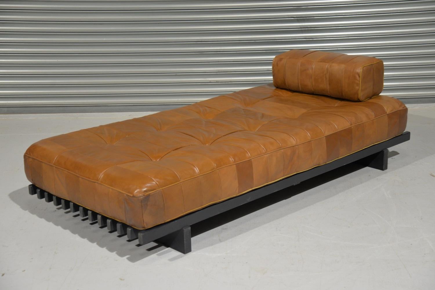 Vintage De Sede DS 80 Leather Patchwork Daybed, Switzerland, 1960s For Sale 3
