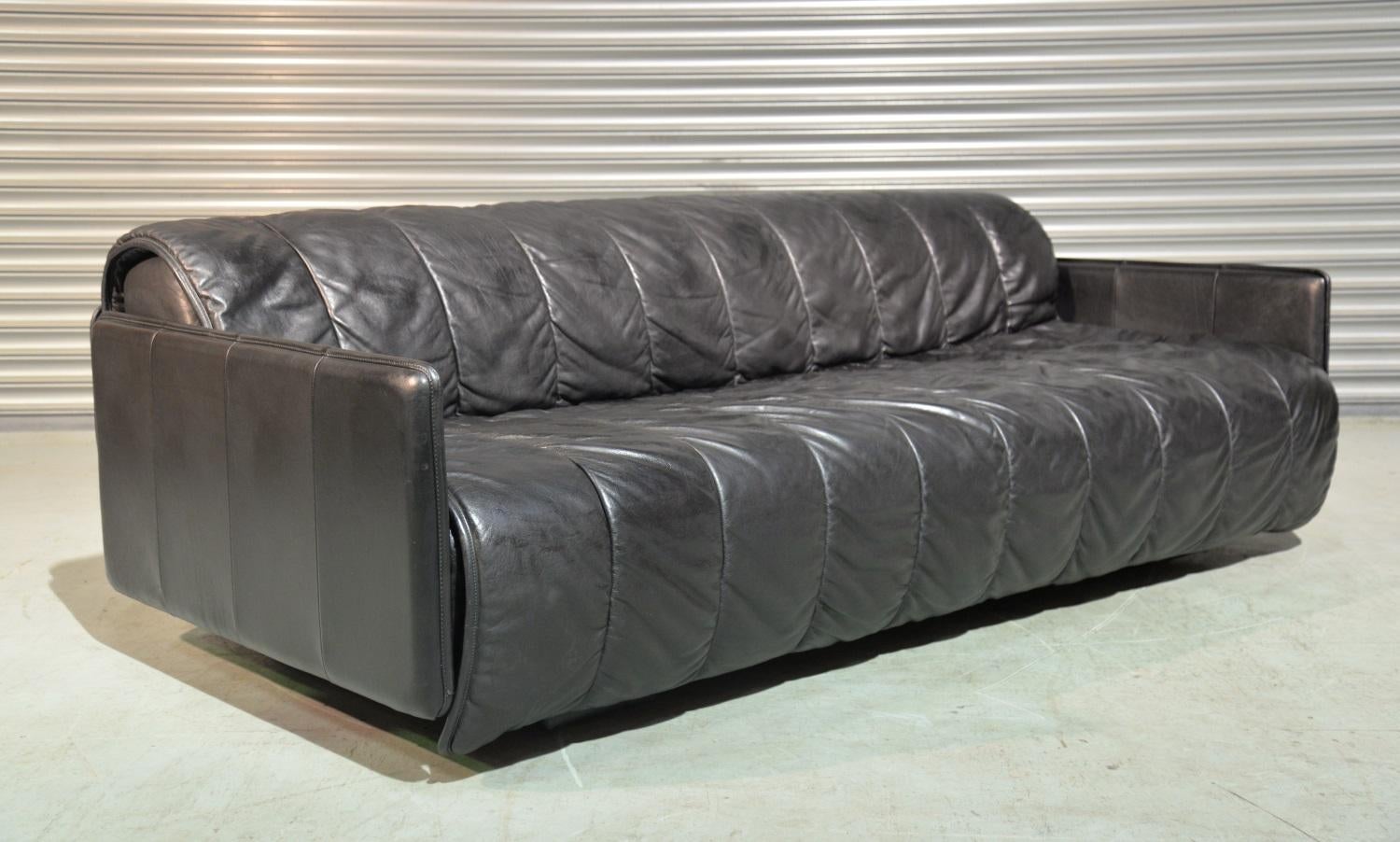 Mid-Century Modern Vintage Swiss De Sede Patchwork Leather Sofa / Daybed, 1970s For Sale