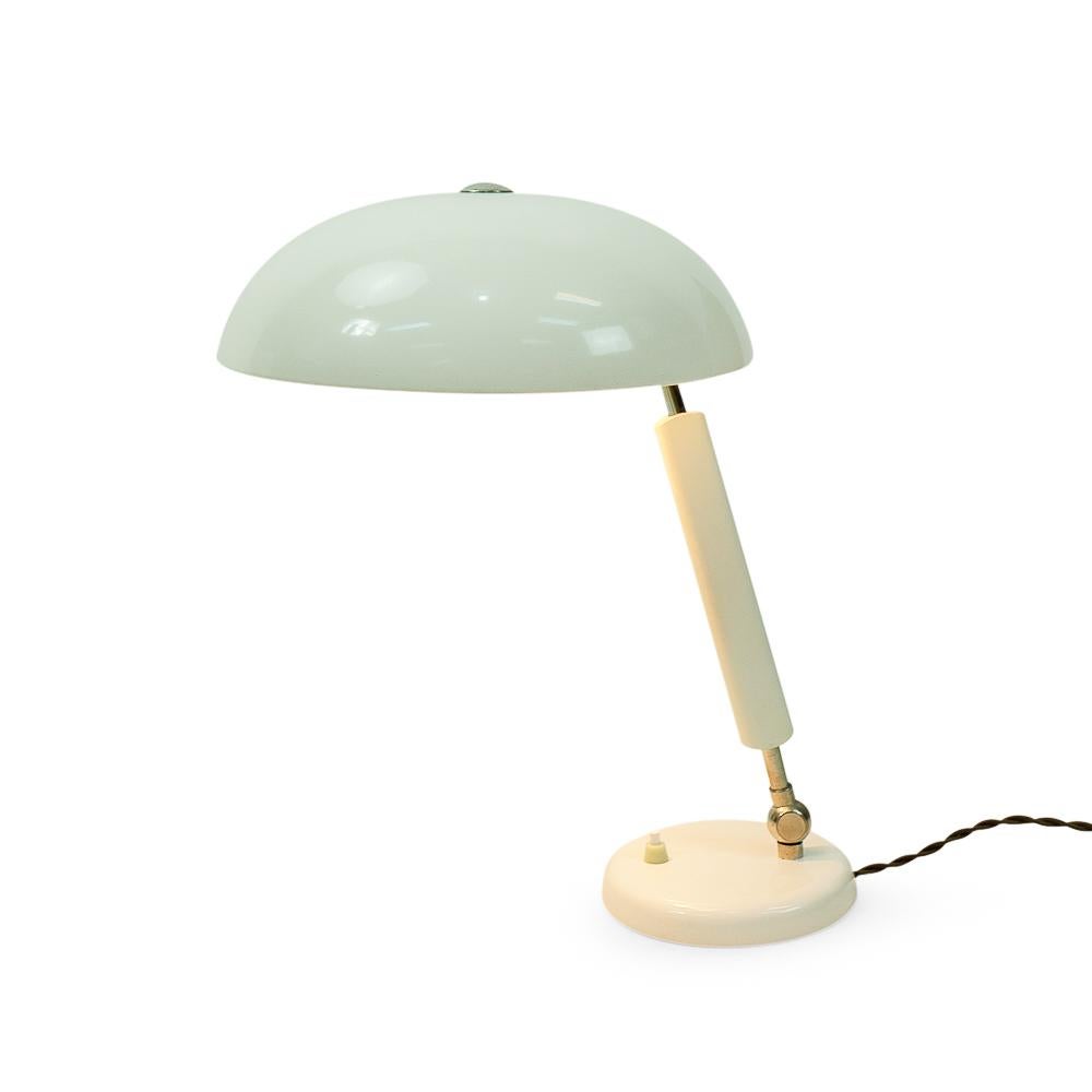 Authentique lampe de bureau vintage fabriquée en Suisse, années 1950 Bon état - En vente à Renens, CH