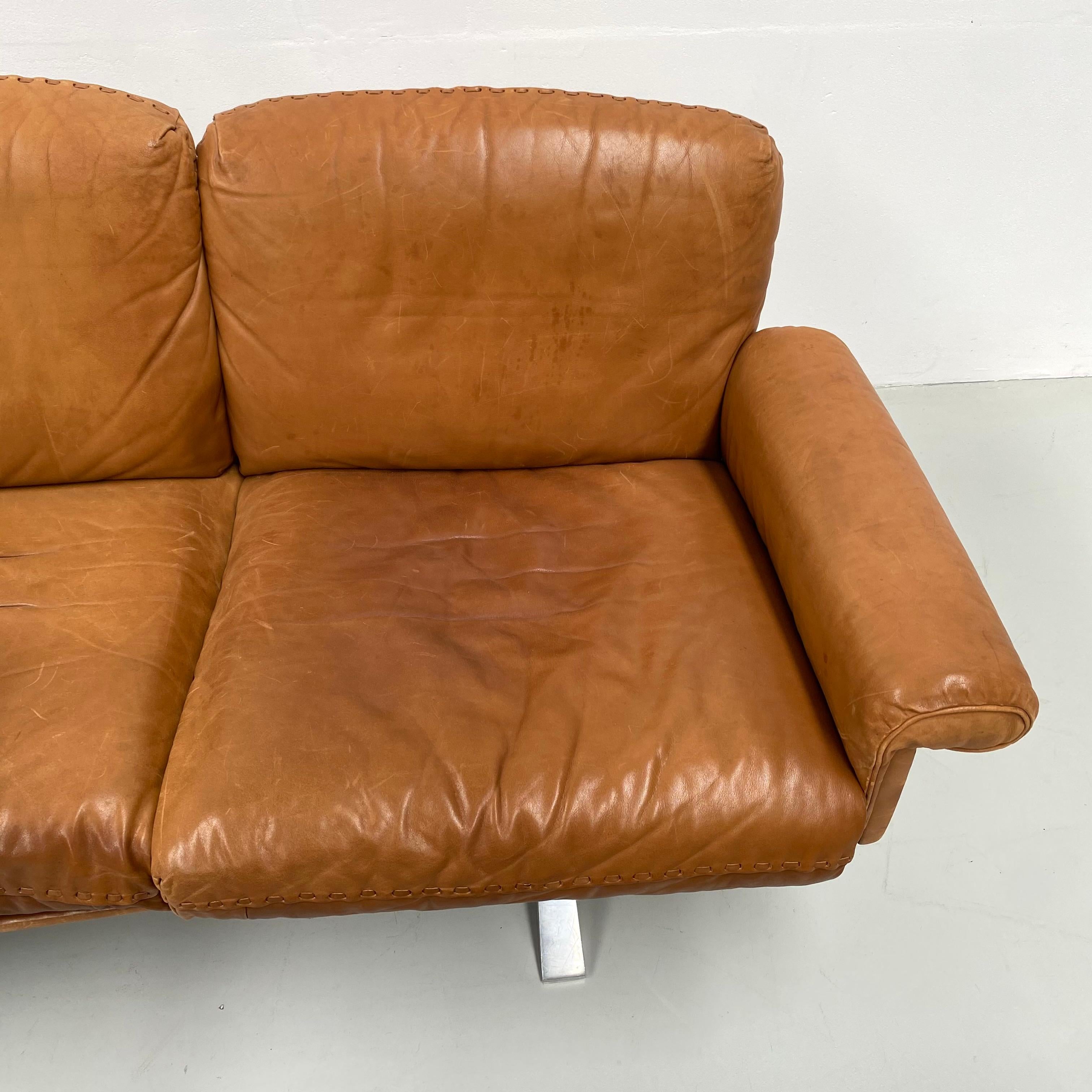 Vintage Swiss DS-31 3-Seater Sofa in Cognac Leather by Desede, 1970s In Good Condition In Eindhoven, Noord Brabant