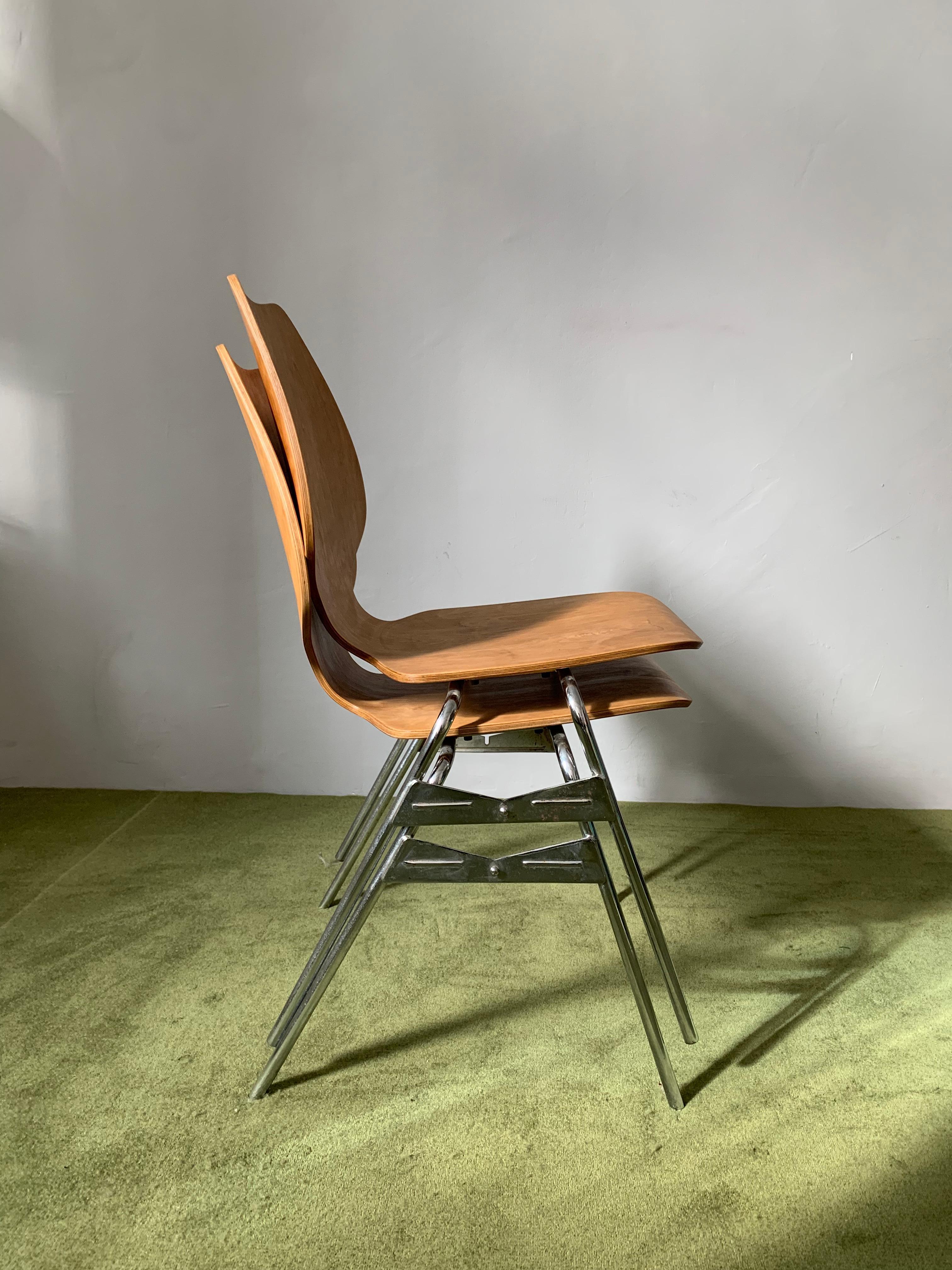 Vintage Swiss Industrial  Design Plywood Stacking Chair by Horgen Glarus 1960's For Sale 11
