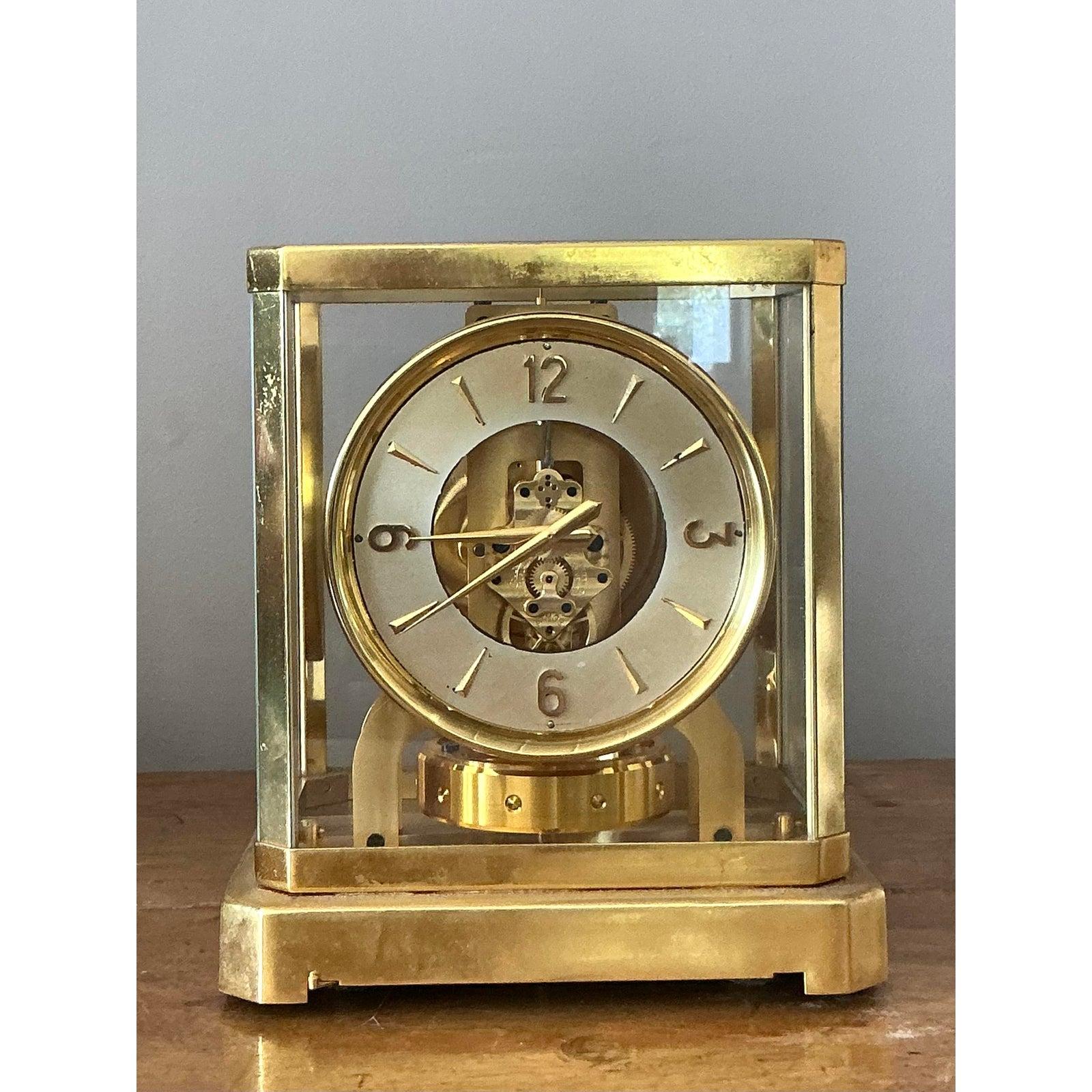 Hollywood Regency Orologio svizzero d'epoca in ottone LeCoultere in vendita