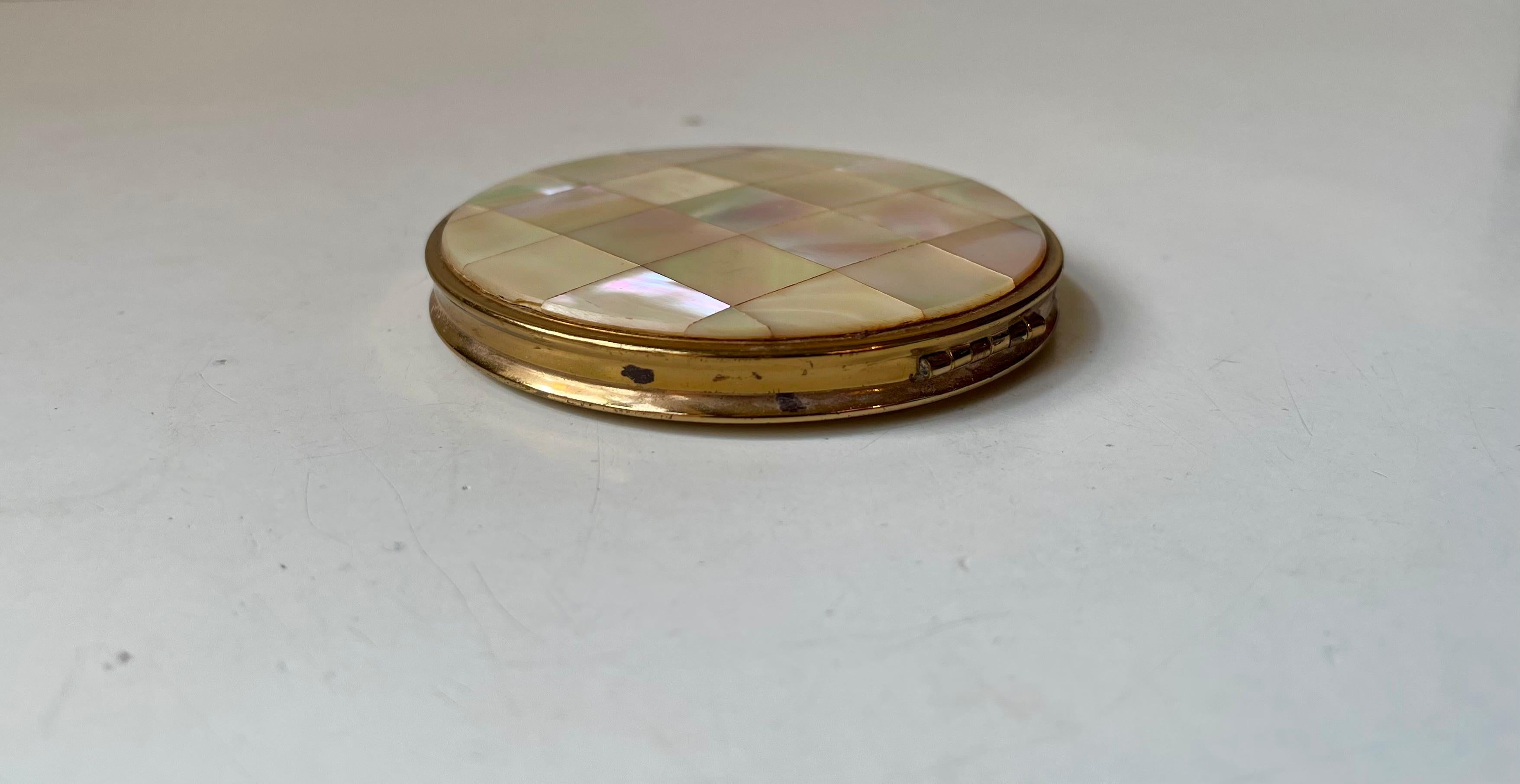 Mid-Century Modern Vintage Swiss Powder Compact in Mother of Pearl & Gold Plating For Sale