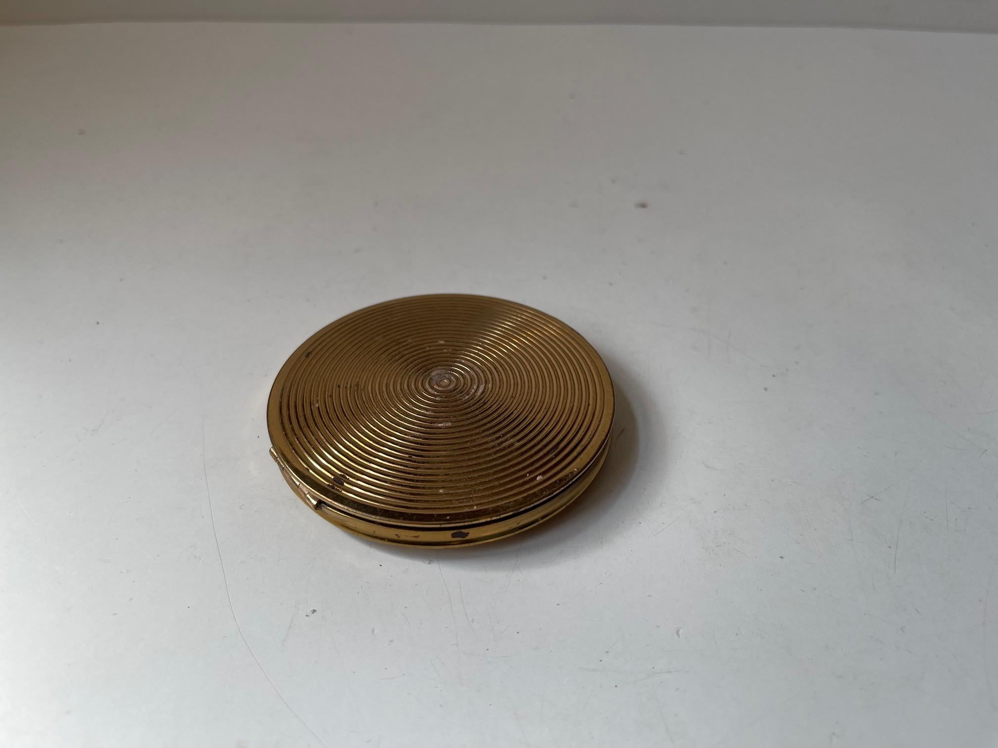 Gold Plate Vintage Swiss Powder Compact in Mother of Pearl & Gold Plating For Sale