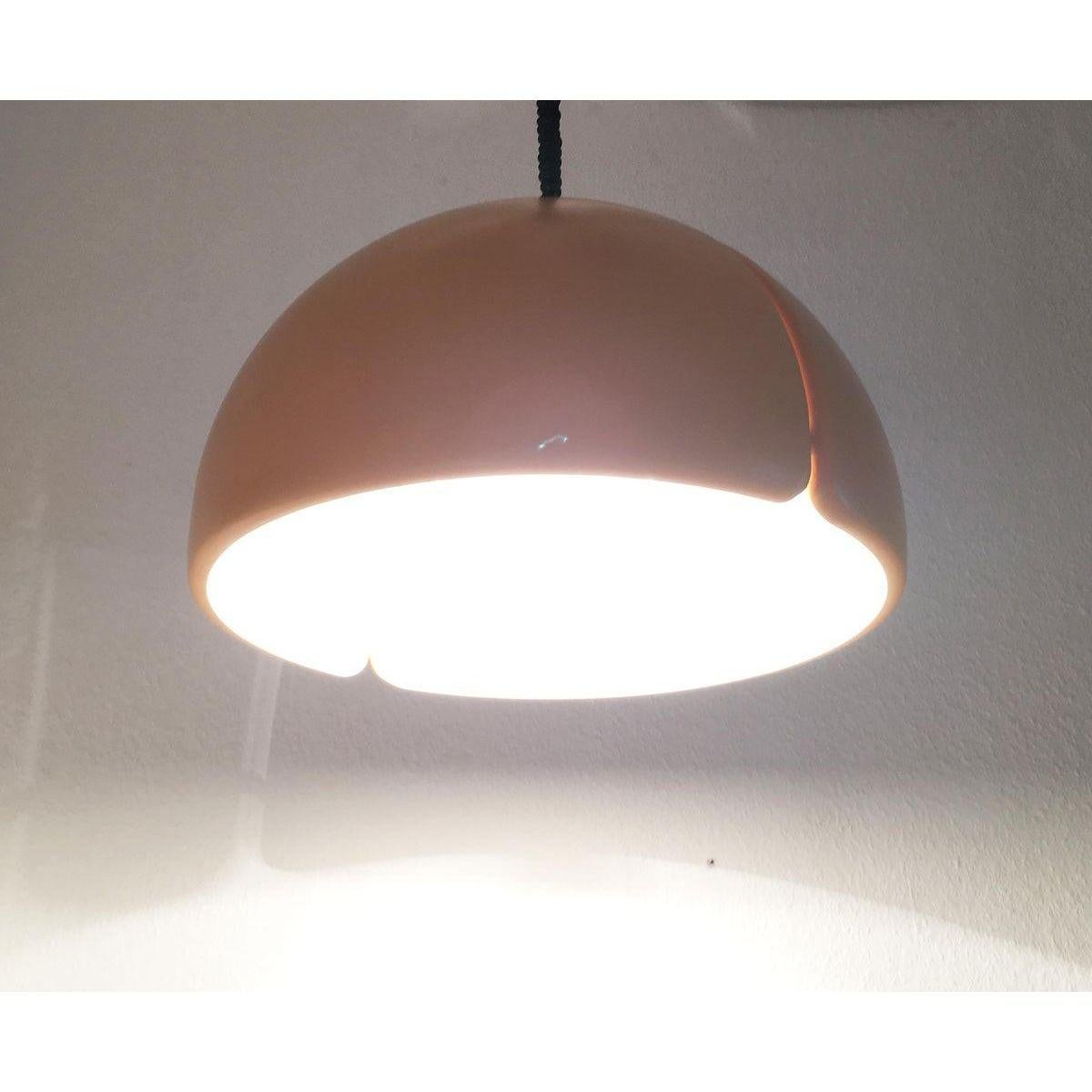 Mid-Century Modern Lampe suspendue suisse de l'ère spatiale de Temde, 1970 en vente