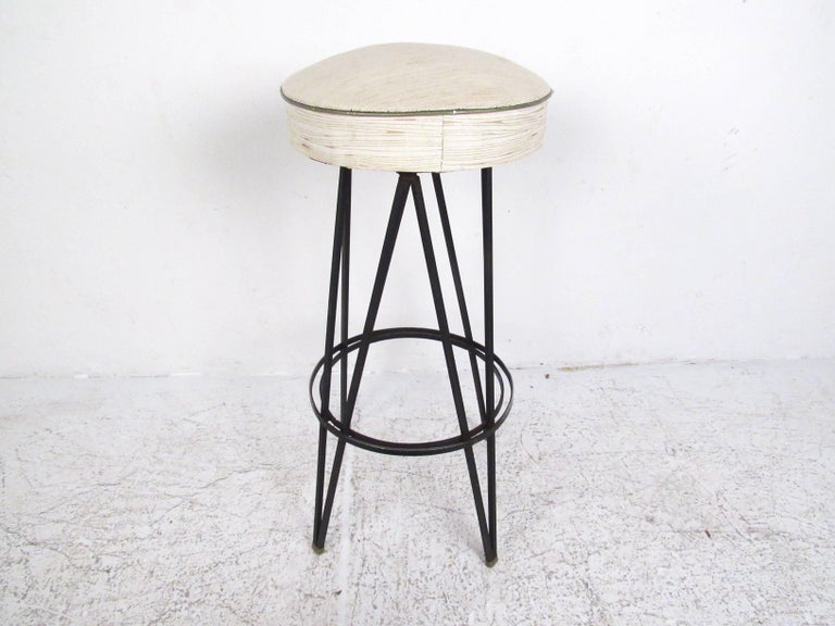 Swivel Bar Stool With Legs Pictures