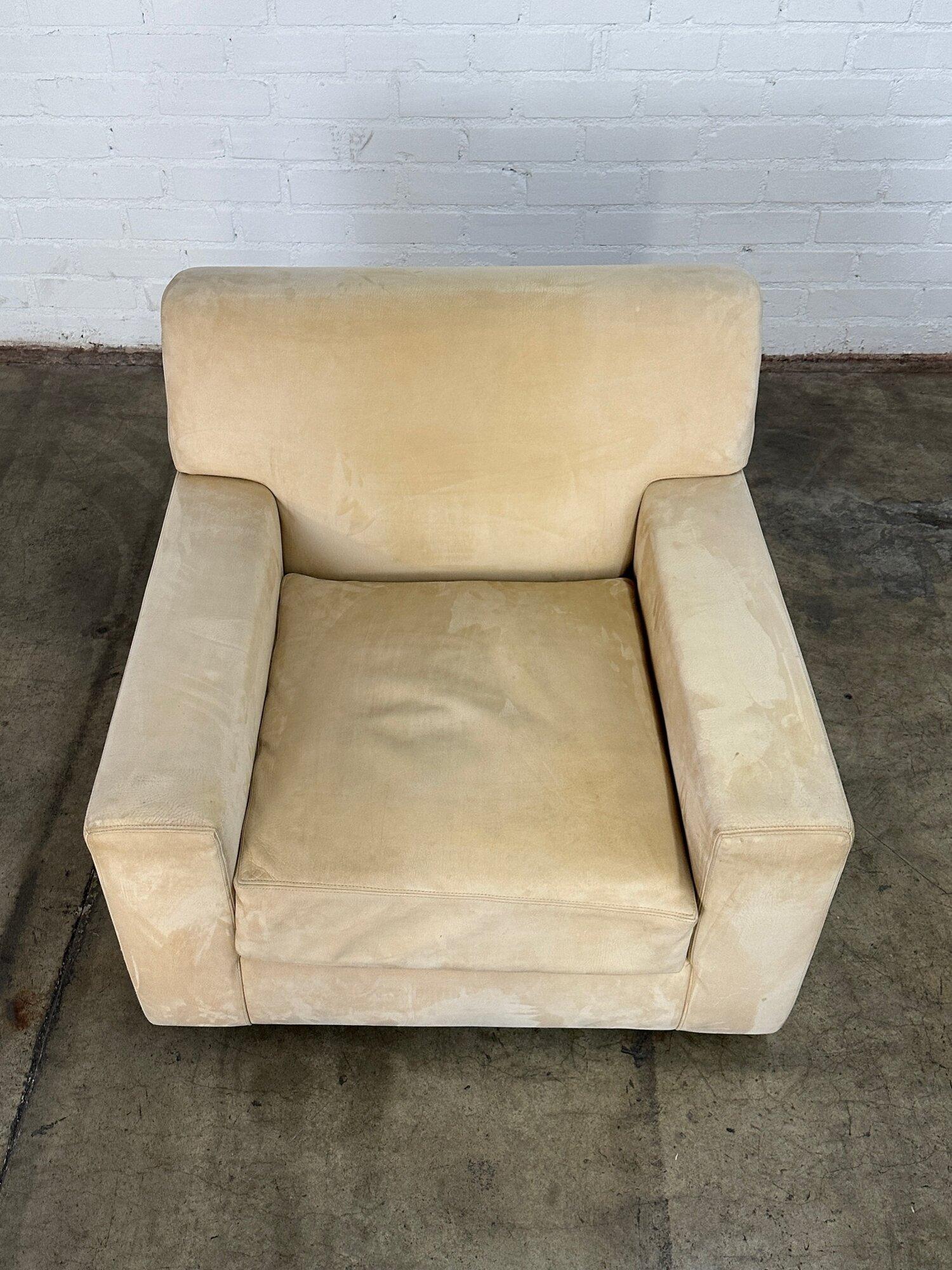 Vintage Swivel chair by Holly Hunt In Good Condition For Sale In Los Angeles, CA