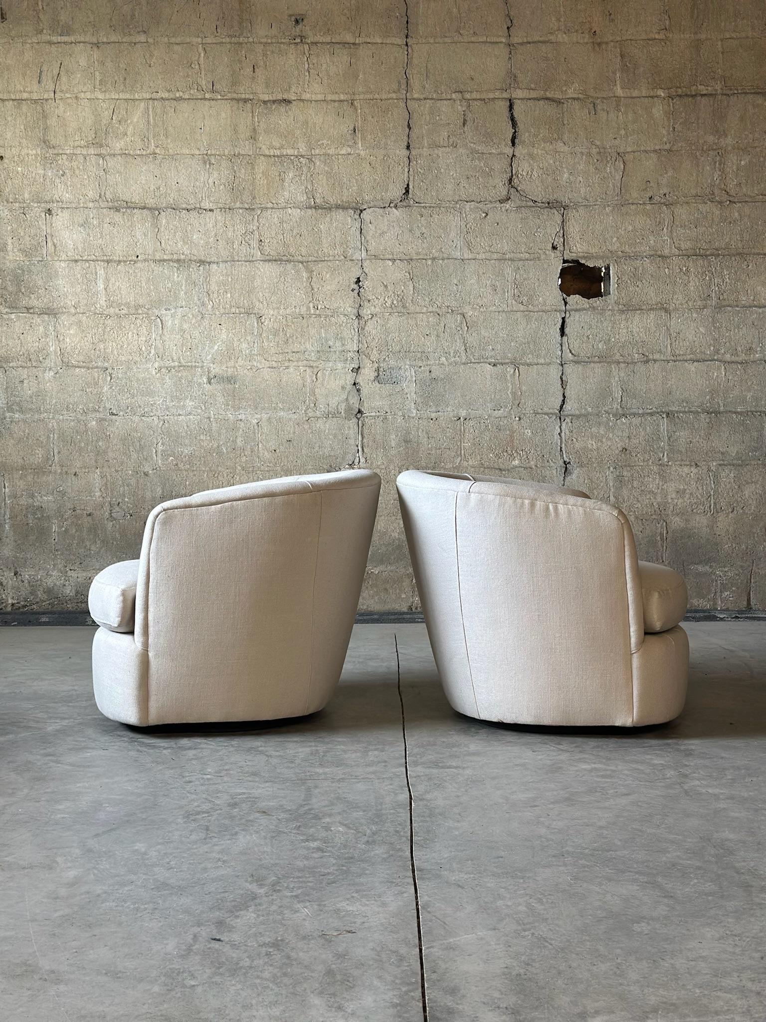 Art Deco Vintage Swivel Chairs in Schumacher Linen, a Pair For Sale