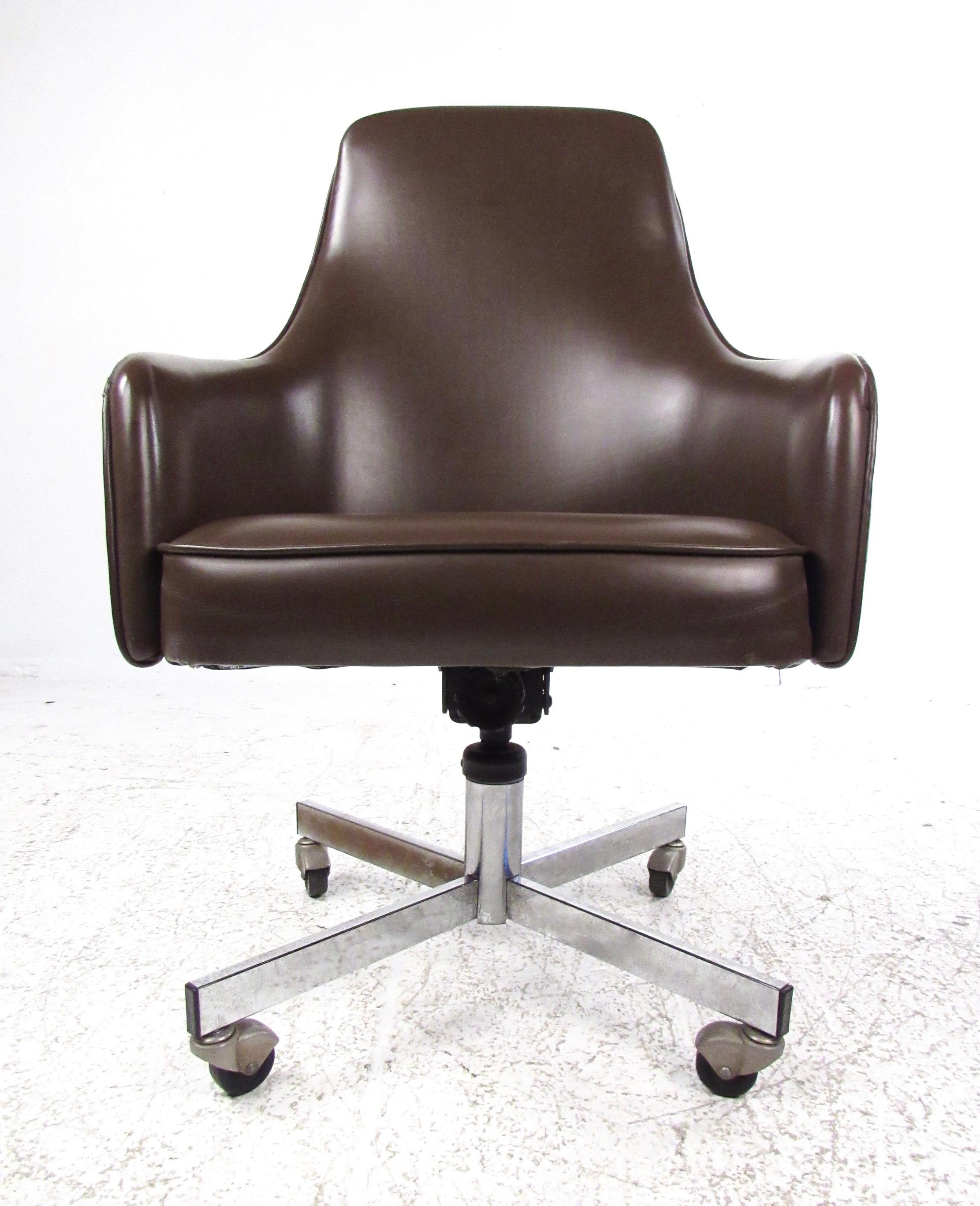 Mid-Century Modern Chaise de bureau pivotante vintage de Jansko en vente