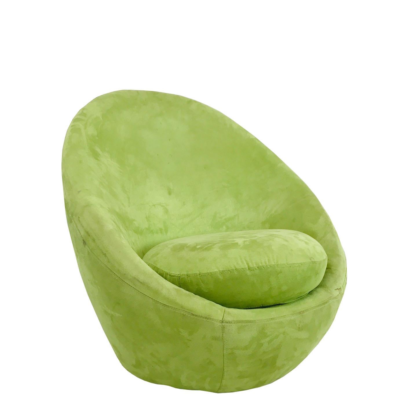 Vintage Swivel Egg Chair in the Style of Milo Baughman