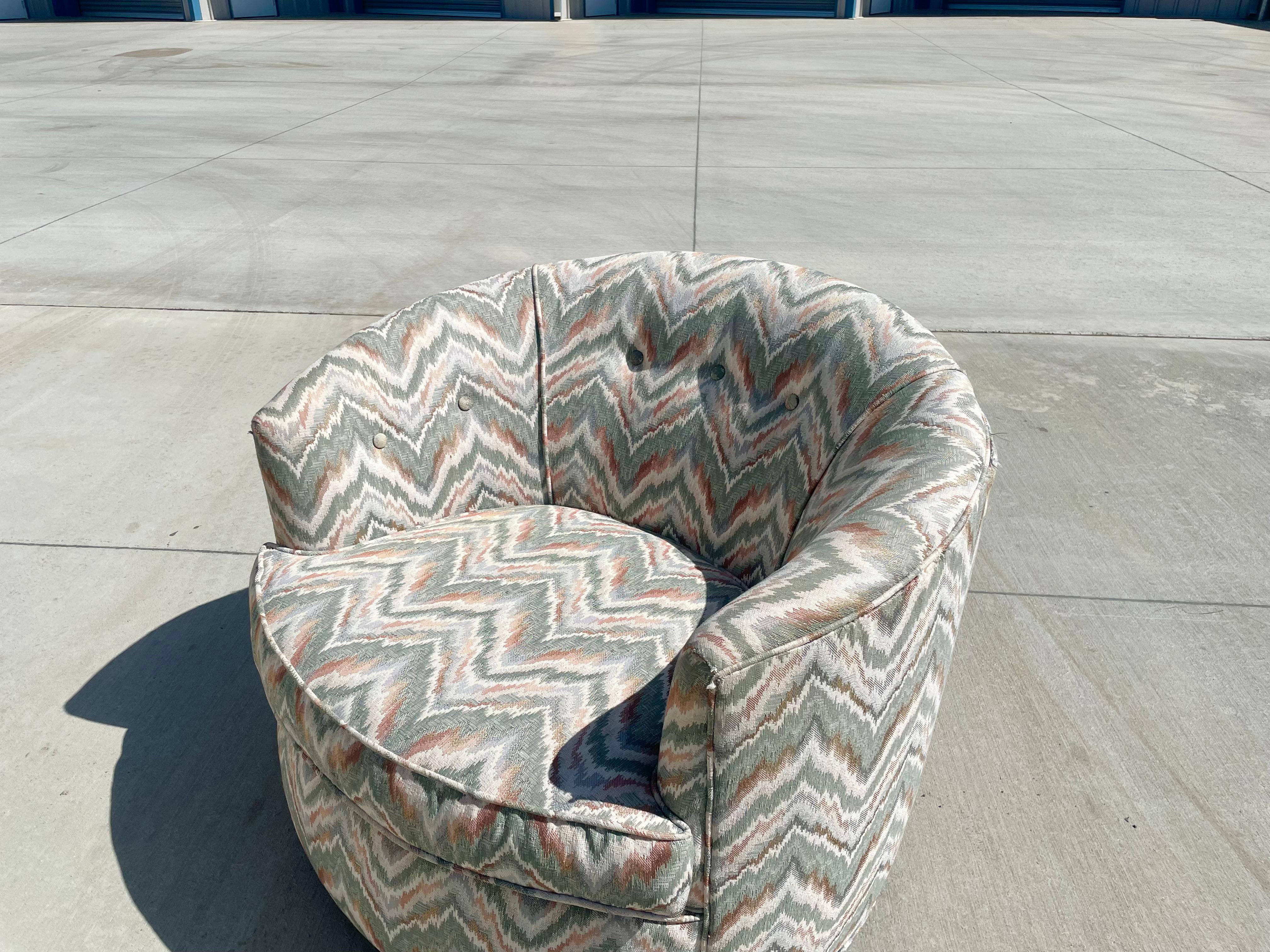 Fabric Vintage Swivel Lounge Chairs Attributed to Milo Baughman