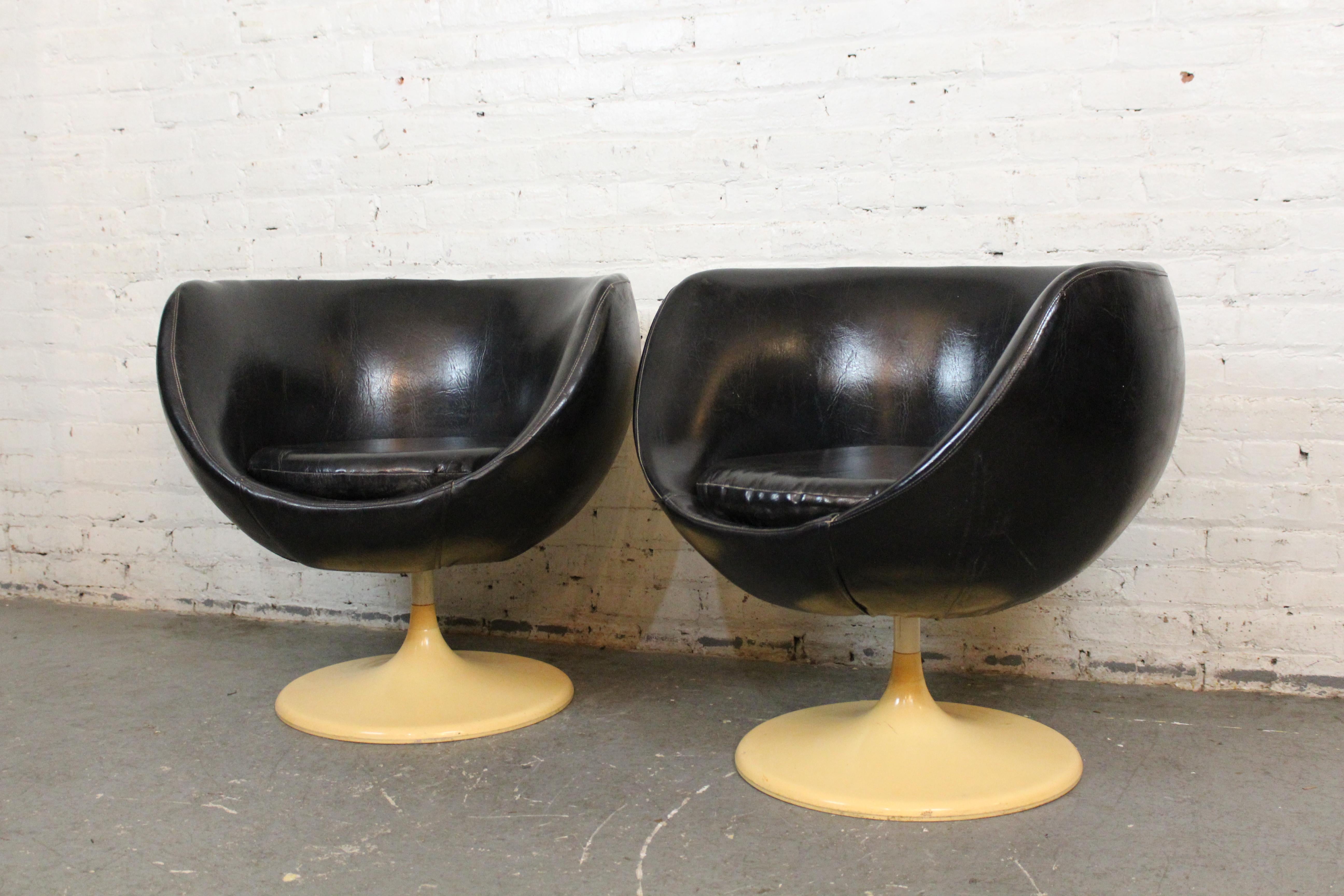 Vintage Swivel Pod Chairs by Joe Colombo for Lusch Erzeugnis Germany For Sale 9