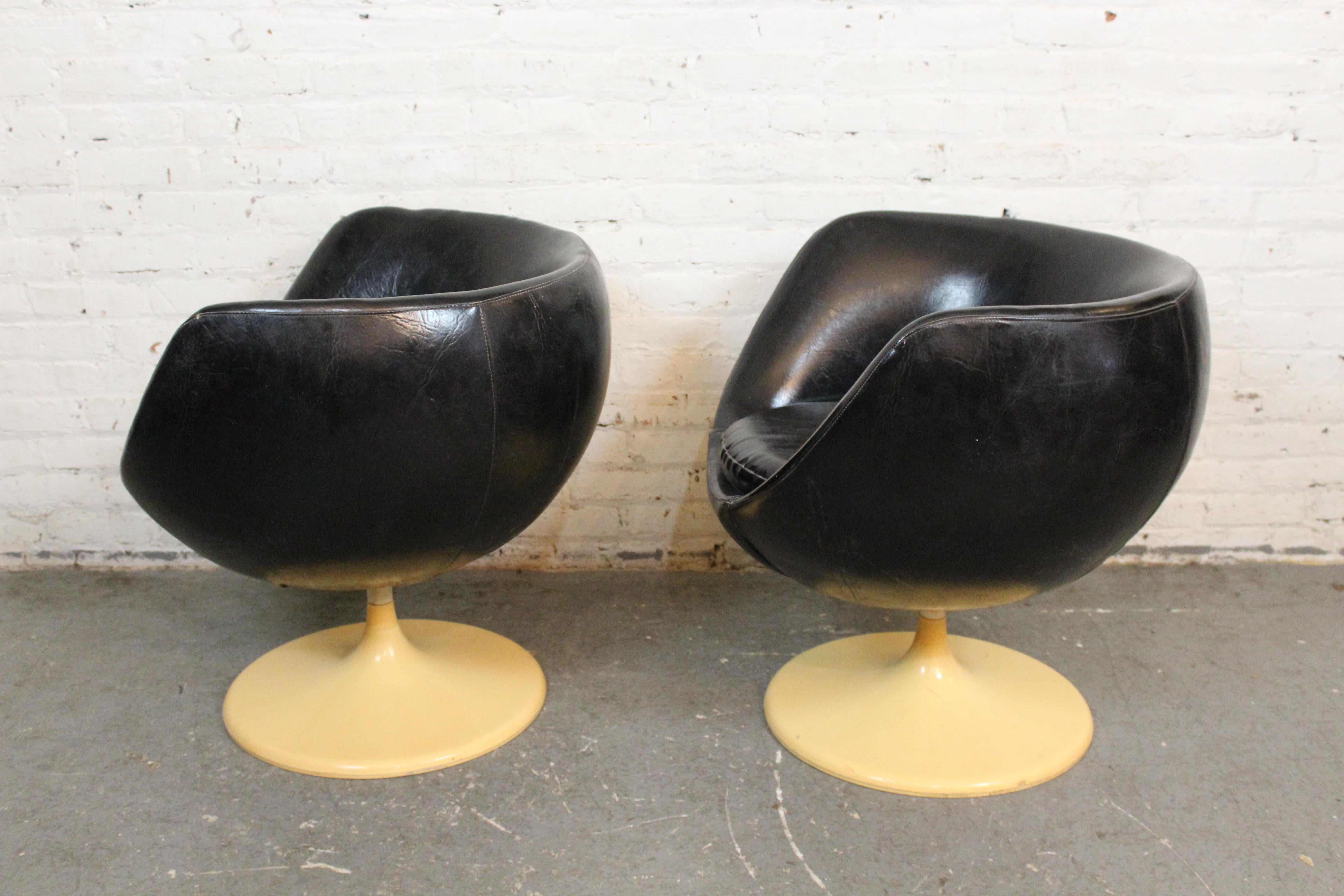Molded Vintage Swivel Pod Chairs by Joe Colombo for Lusch Erzeugnis Germany For Sale