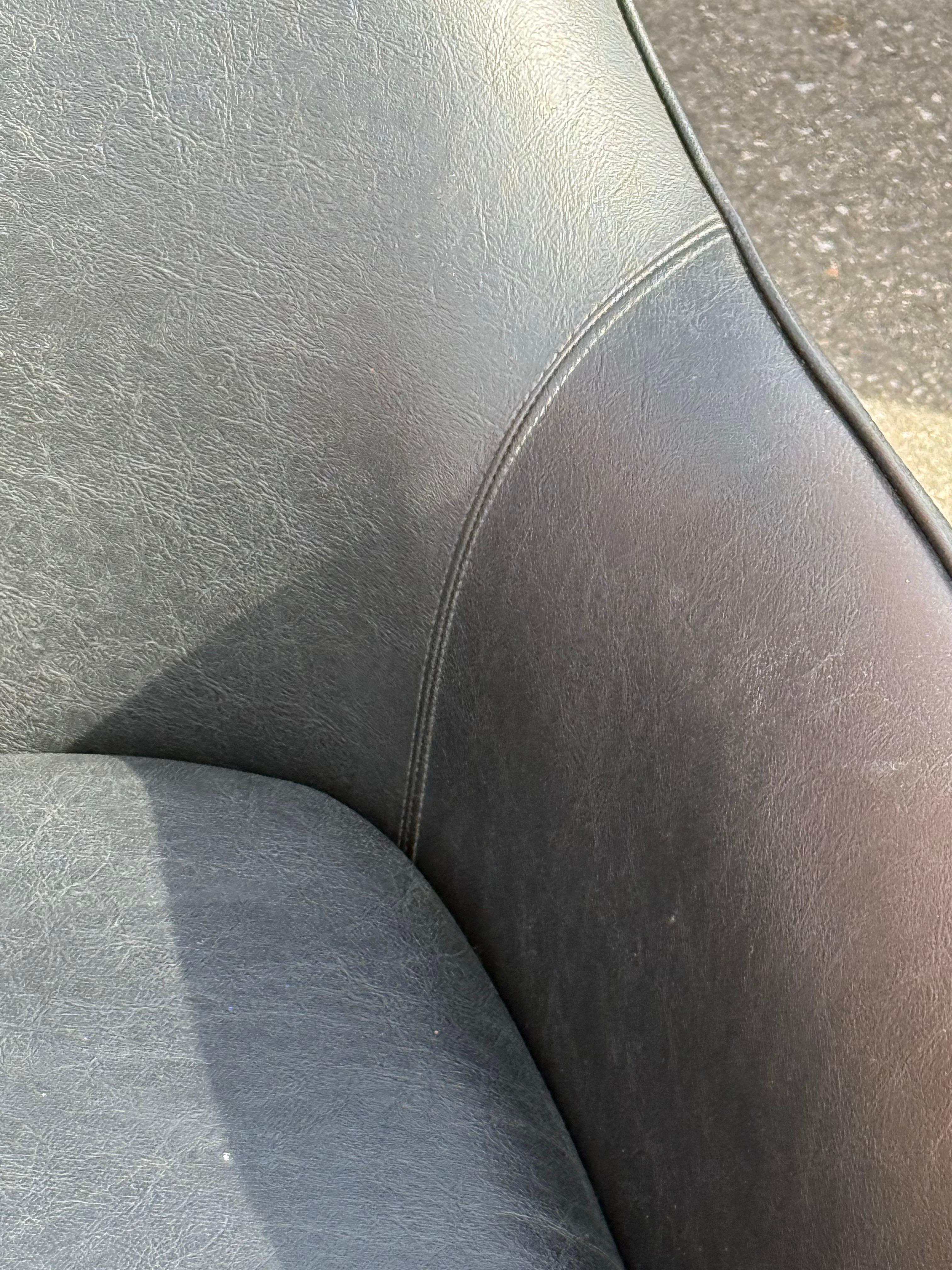 Sedie girevoli a baccello d'epoca nello stile di Overman - una coppia in vendita 7