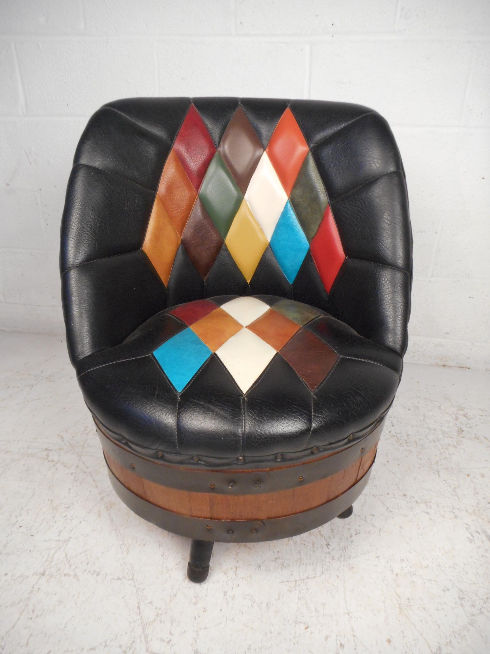 Modern Vintage Swiveling Barrel Back Lounge Chairs, Set of 2